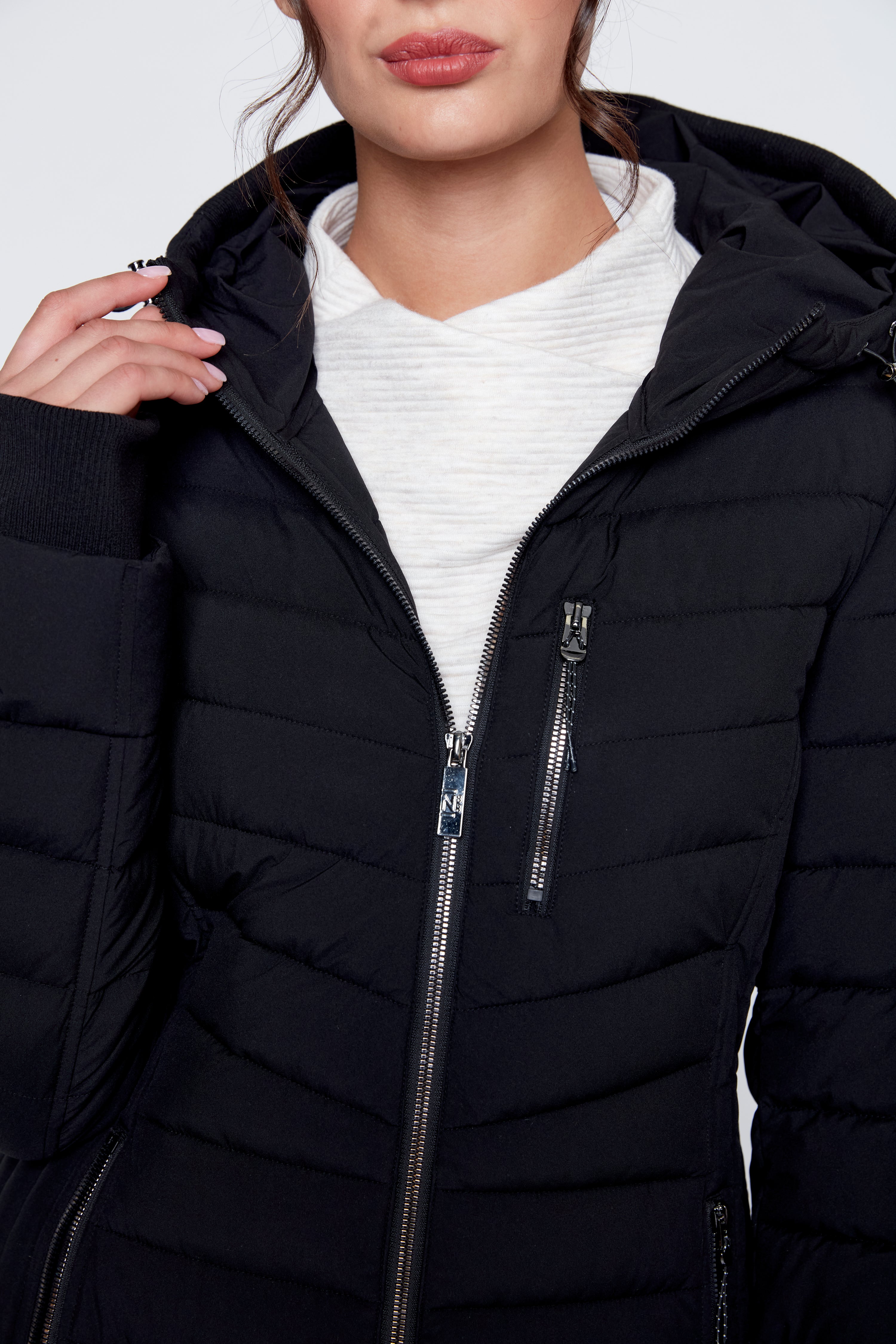 Horizontal quilt puffer jacket