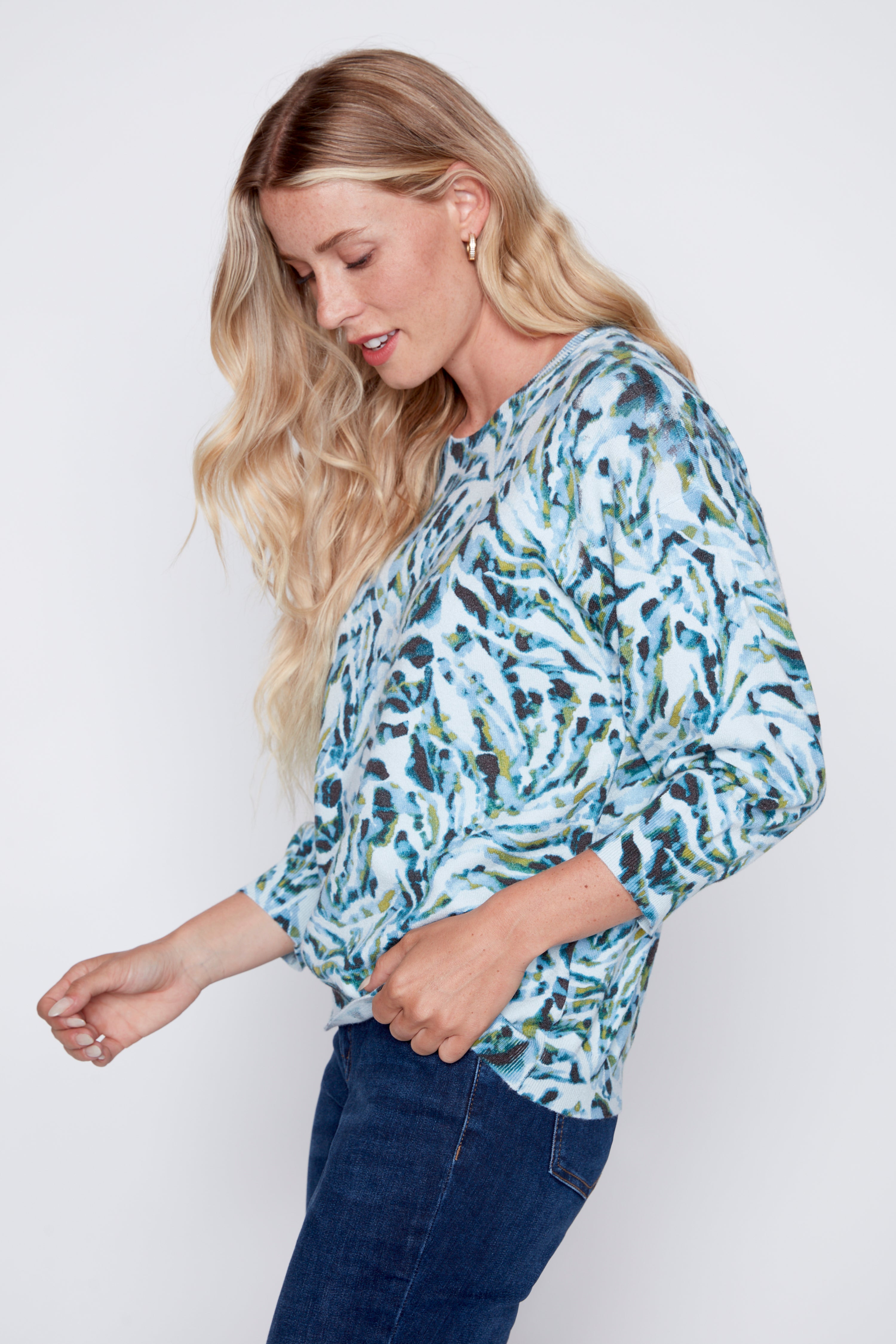 Printed soft yarn sweater