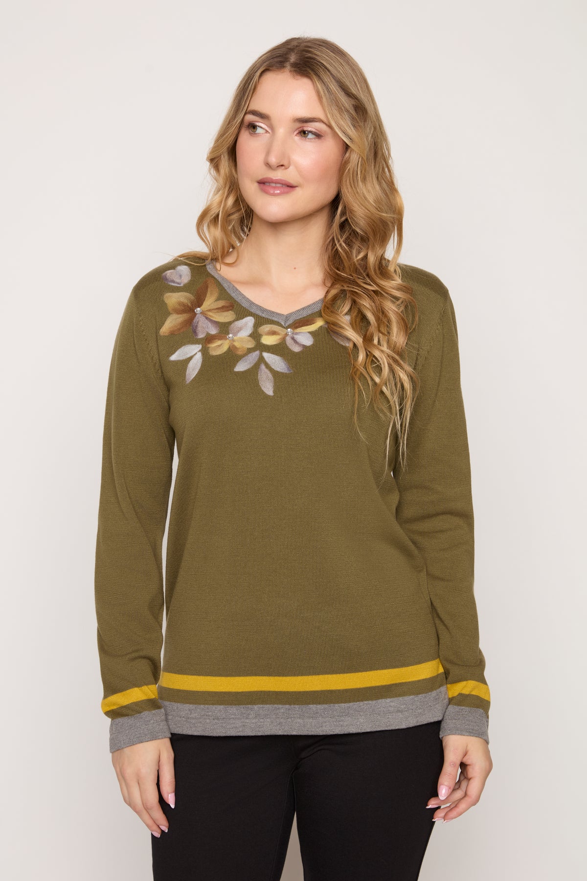 #Color_KHAKI