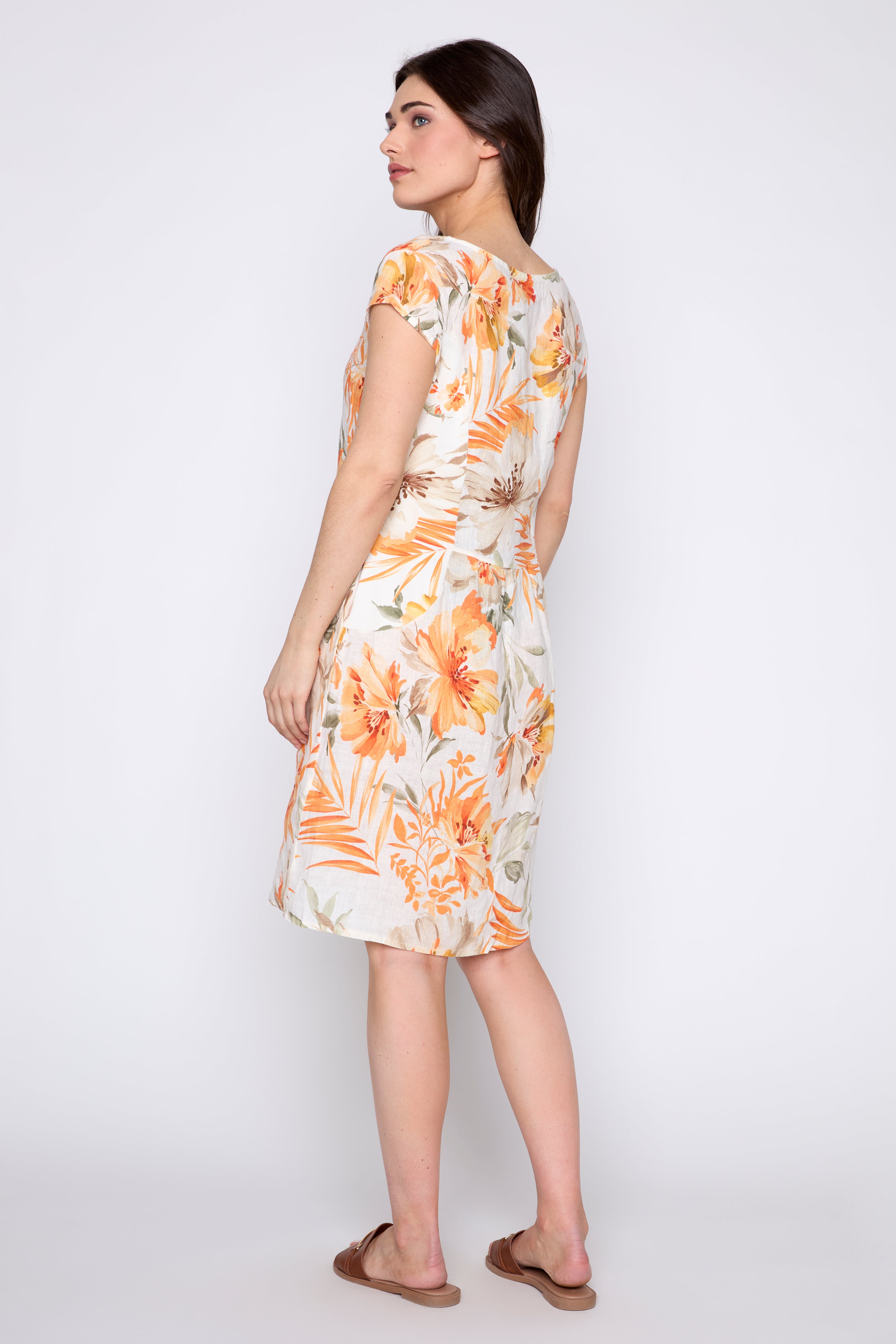 La robe à imprimé tropical
