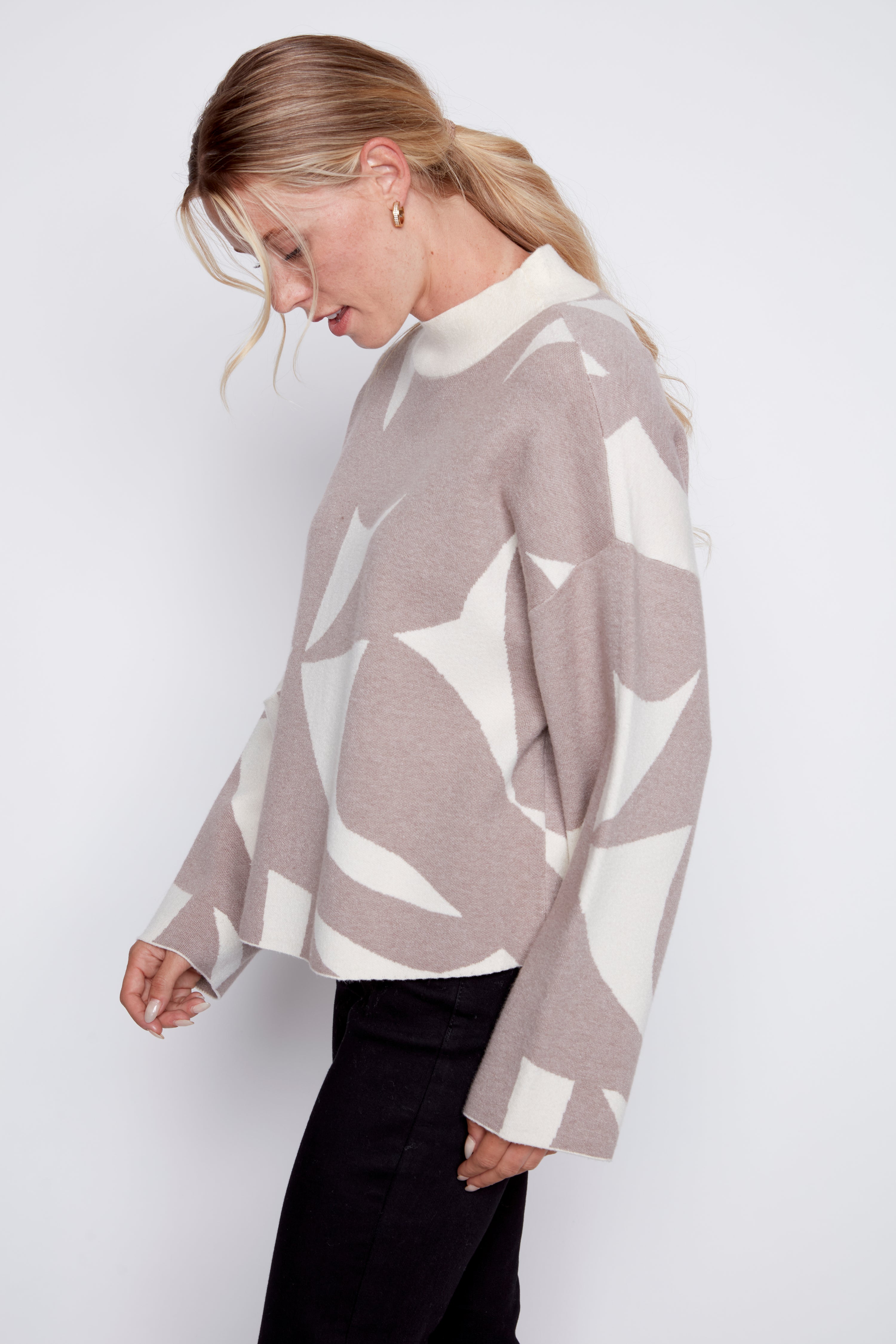 Printed sweater with pocket detail