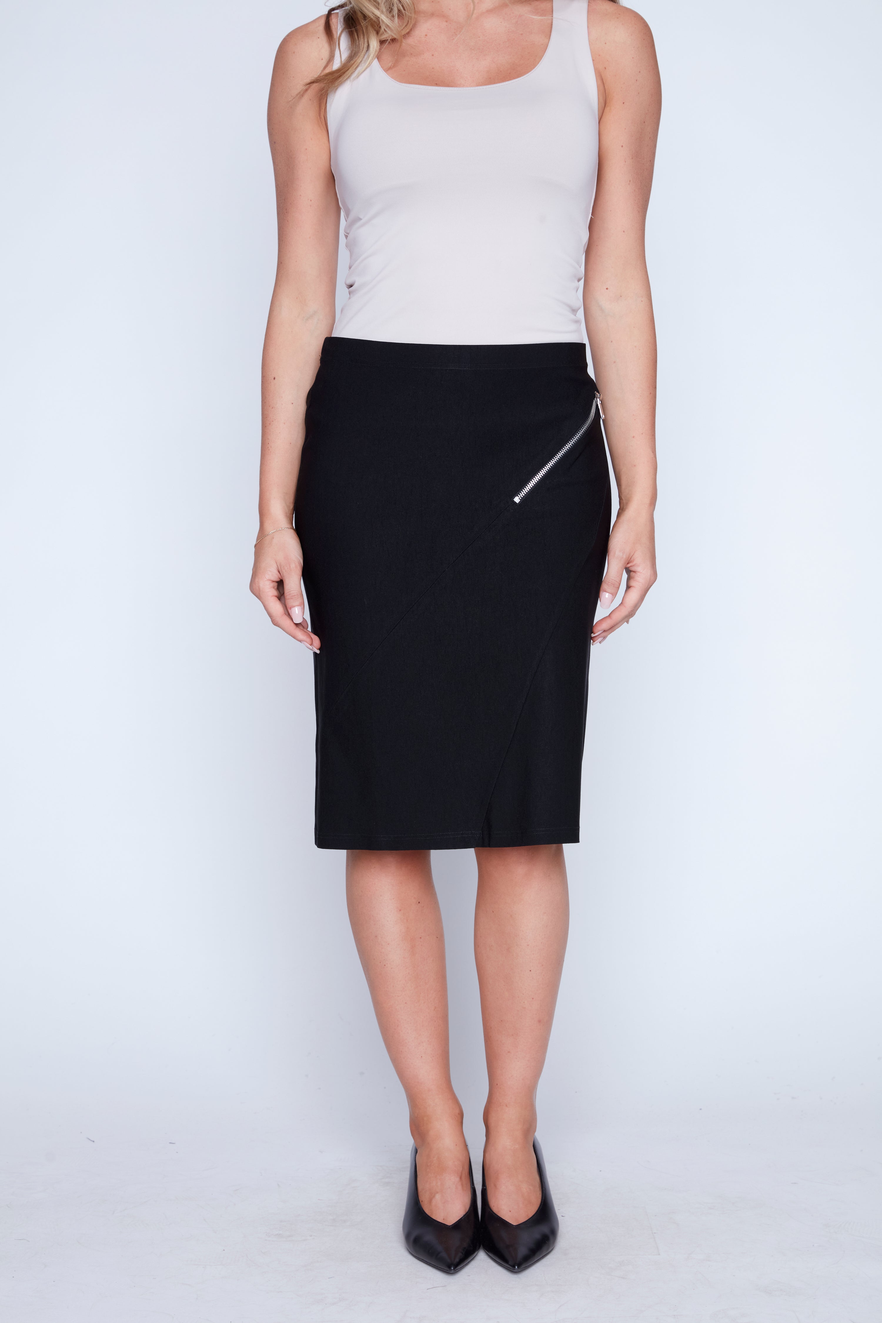 Zipper front detail pencil skirt