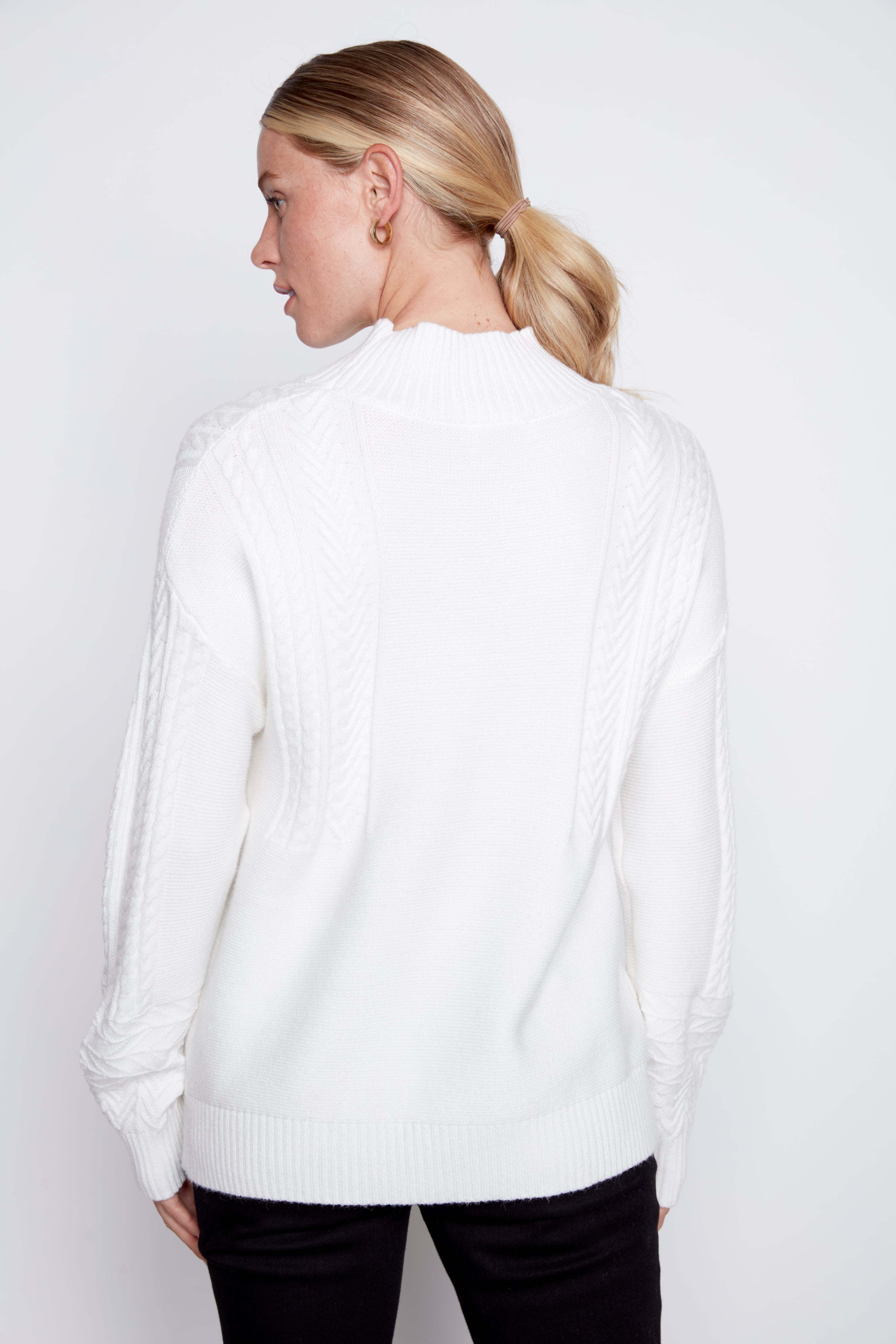 Solid cable design sweater