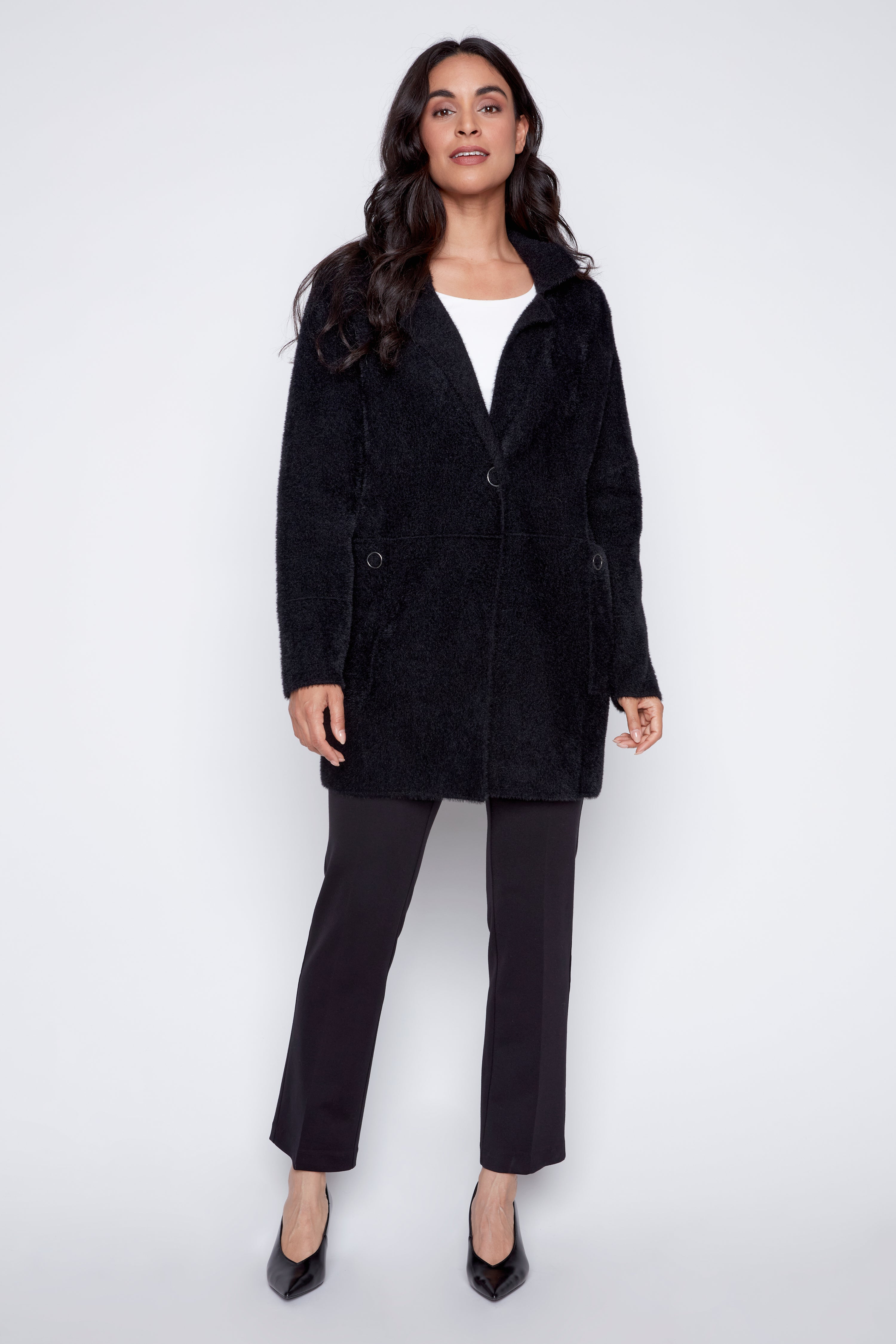 Le manteau-cardigan à cils