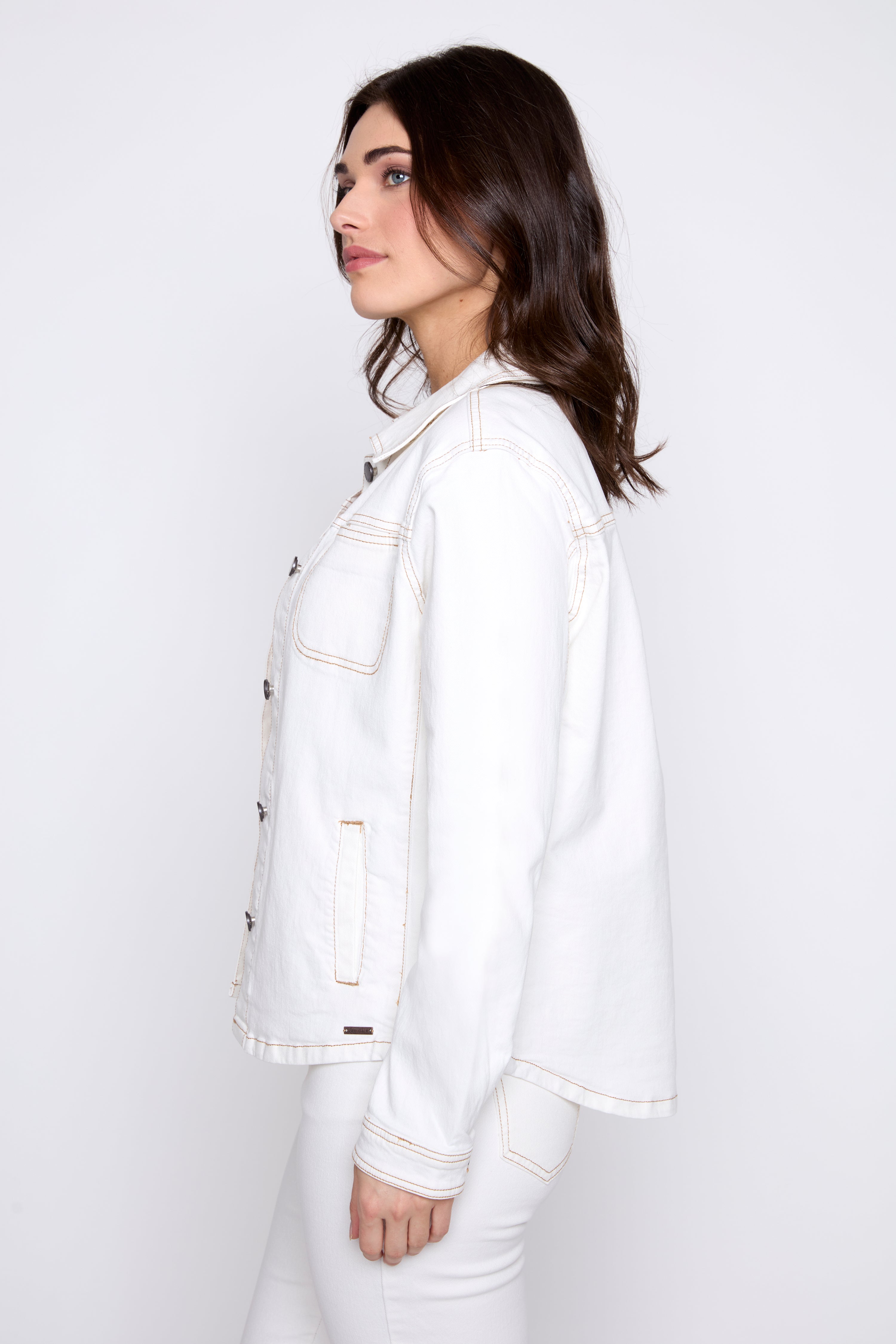 Rounded hem jean jacket
