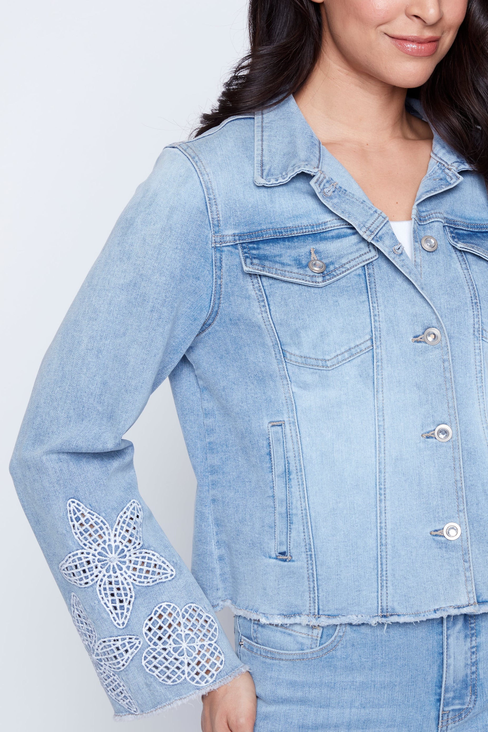 Floral embroidery crop jean jacket