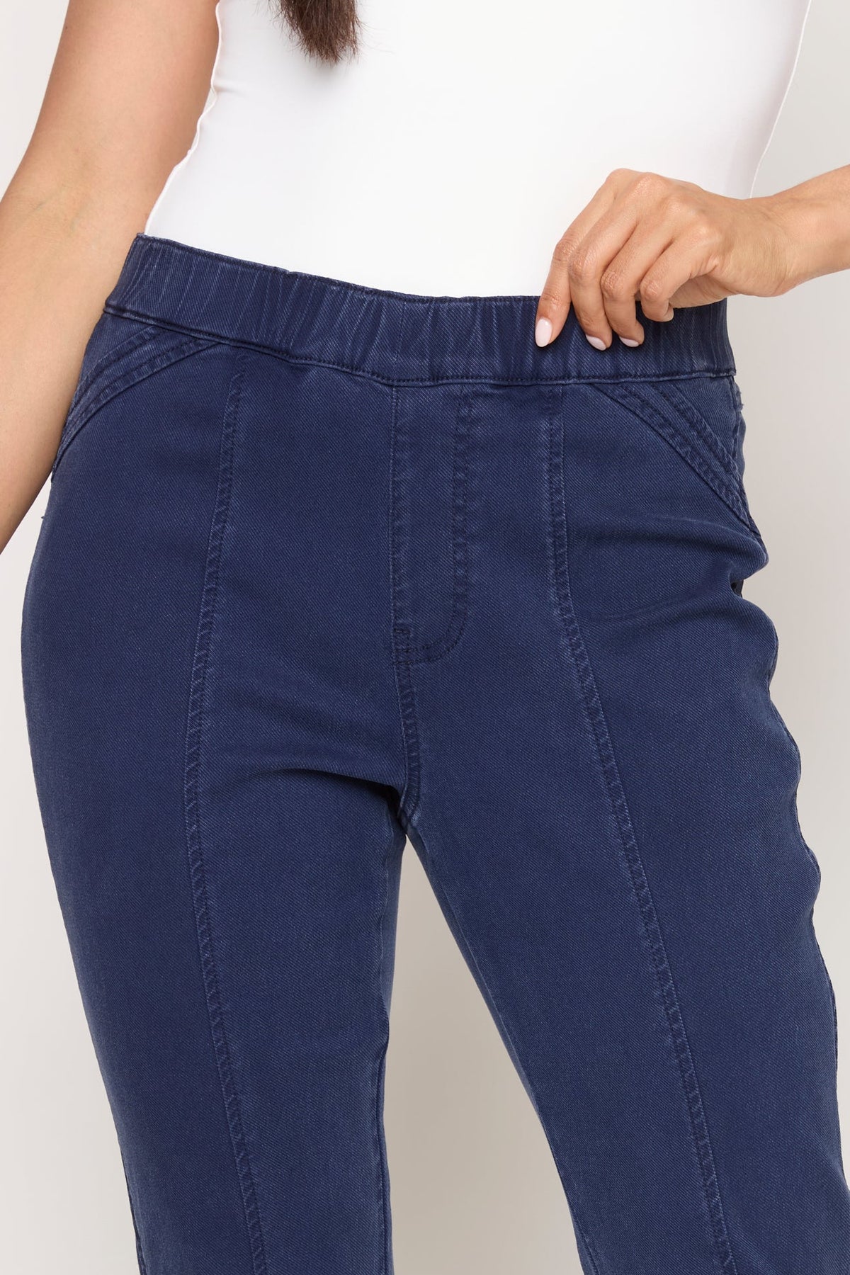 #Color_NAVY