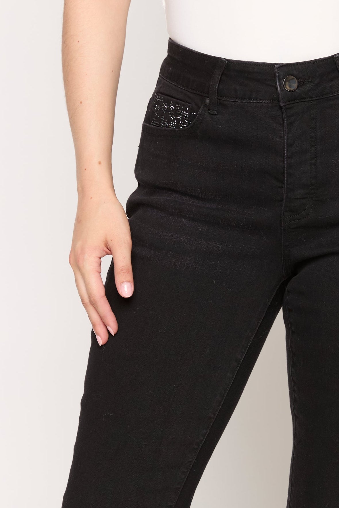 Embroidered Hem Slim Leg Jean in black