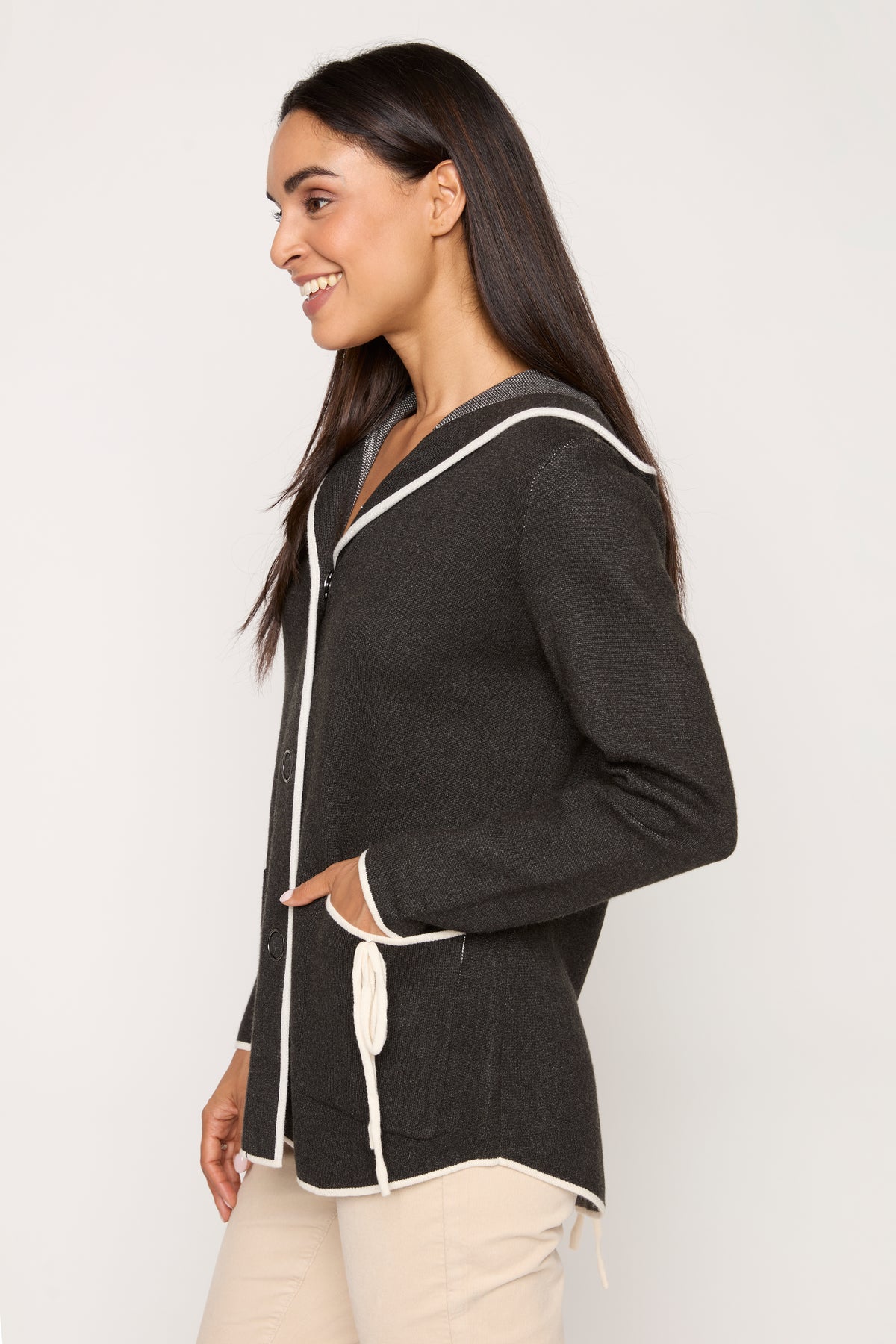 #Color_CHARCOAL