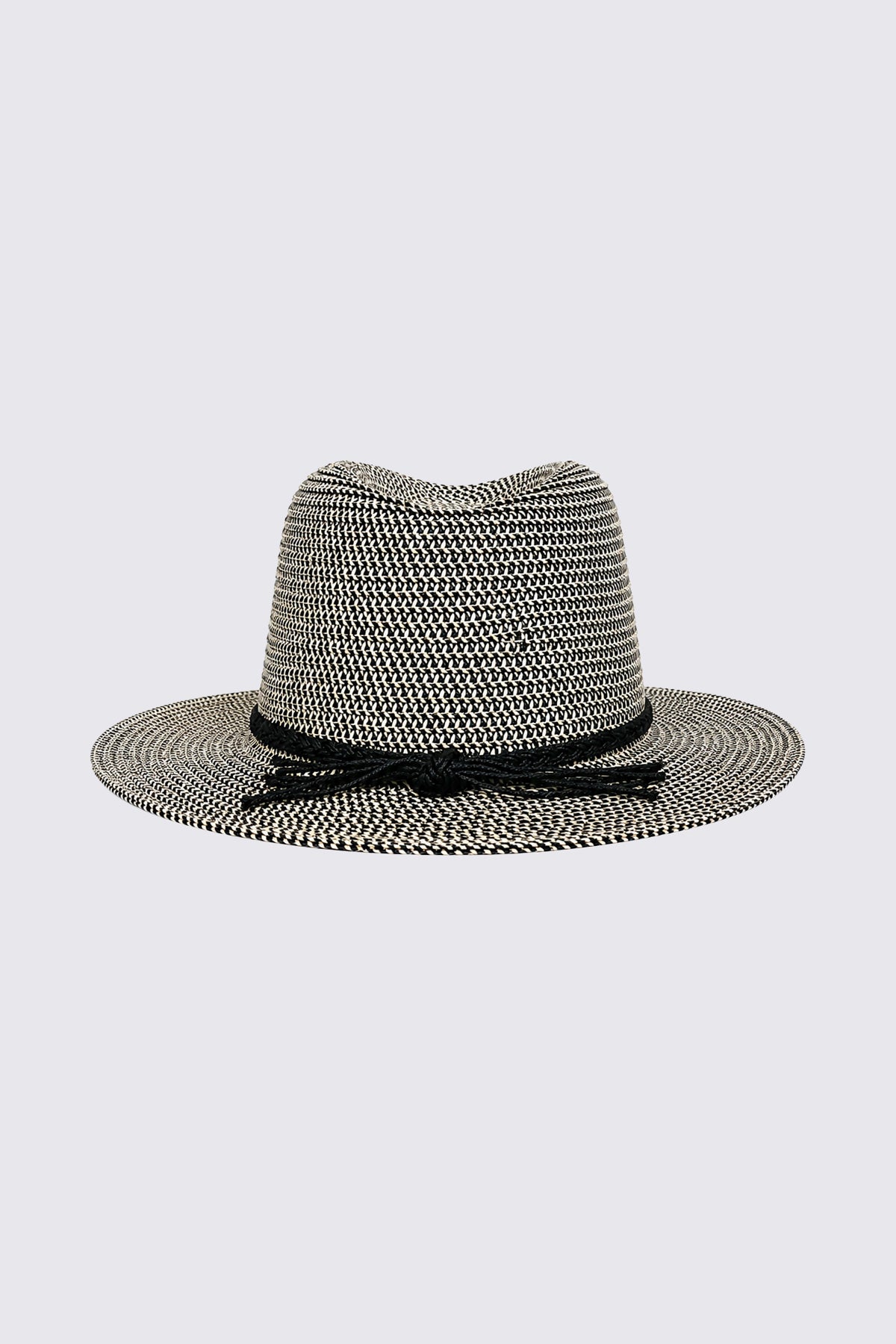 Le chapeau de cowboy western tressé