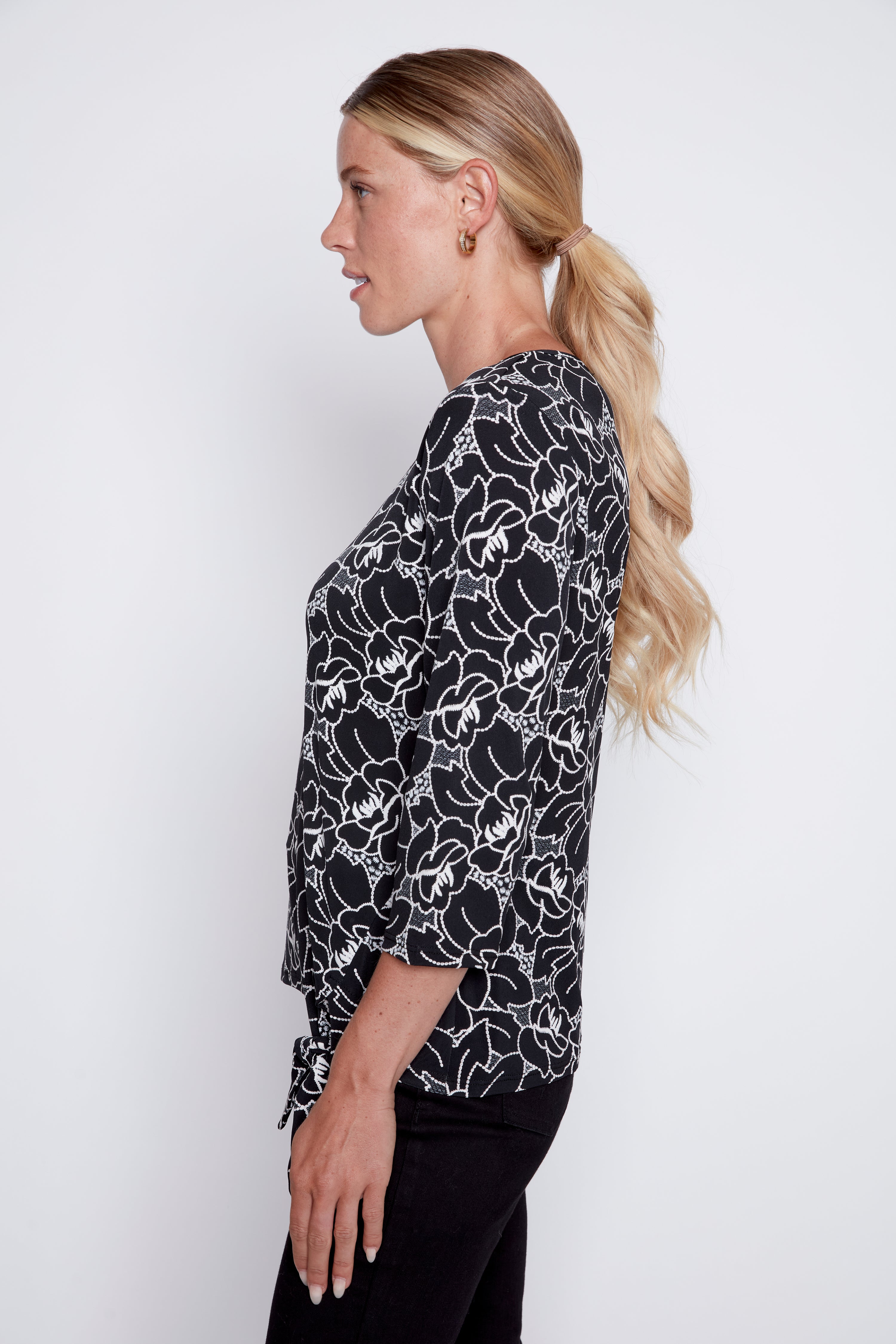 Floral knot detail top