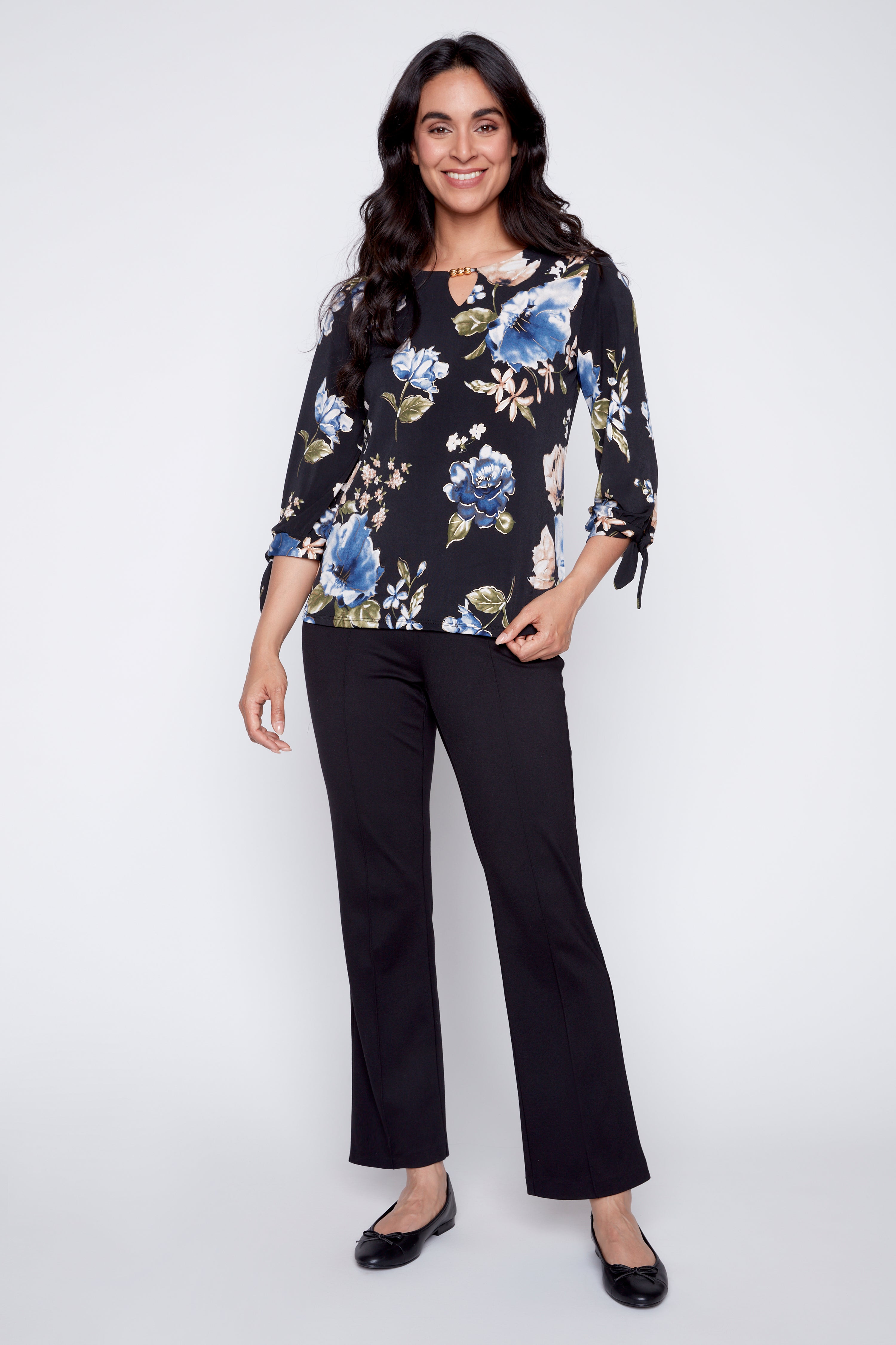 Le haut à col perlé