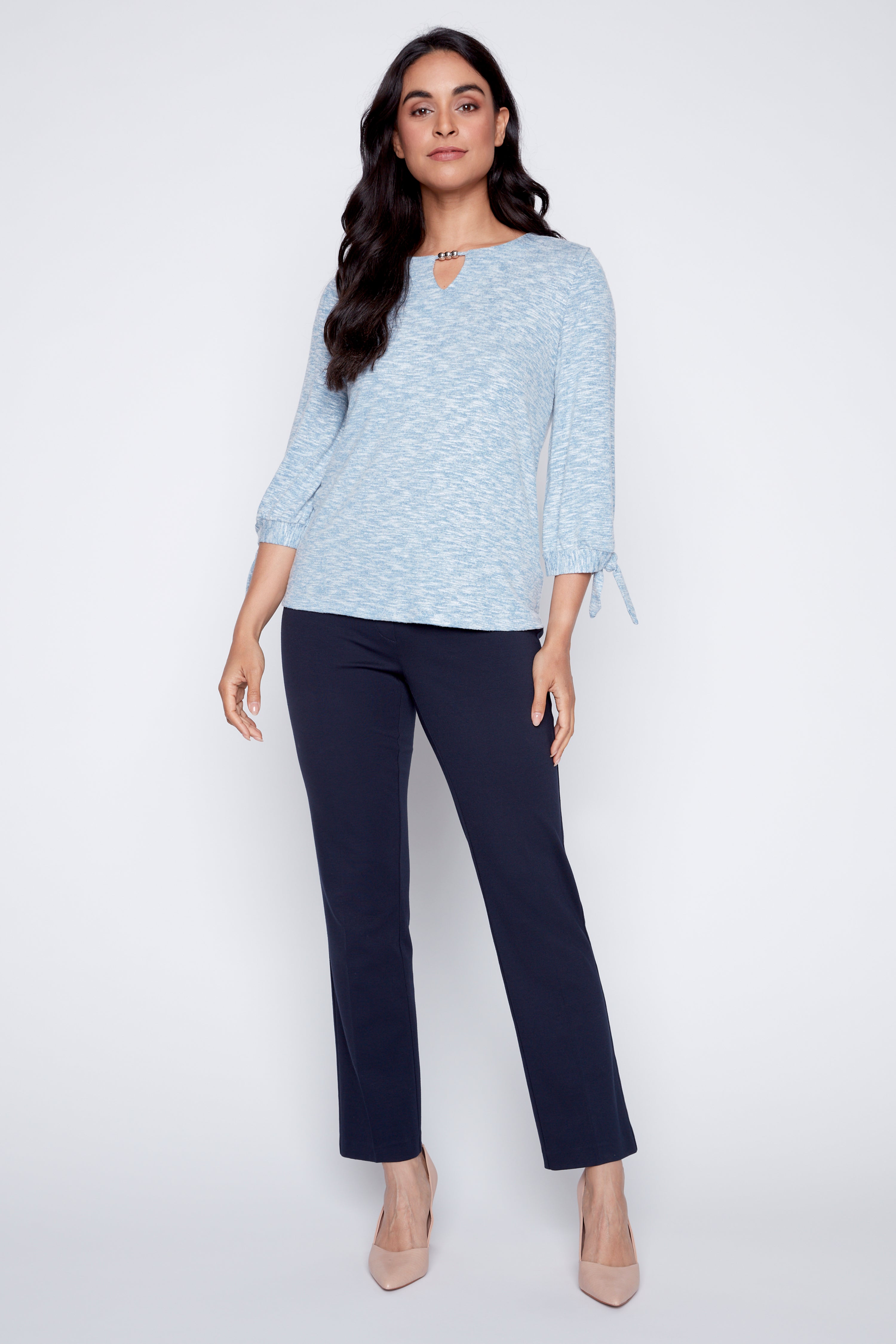 Le haut à motif mini pois