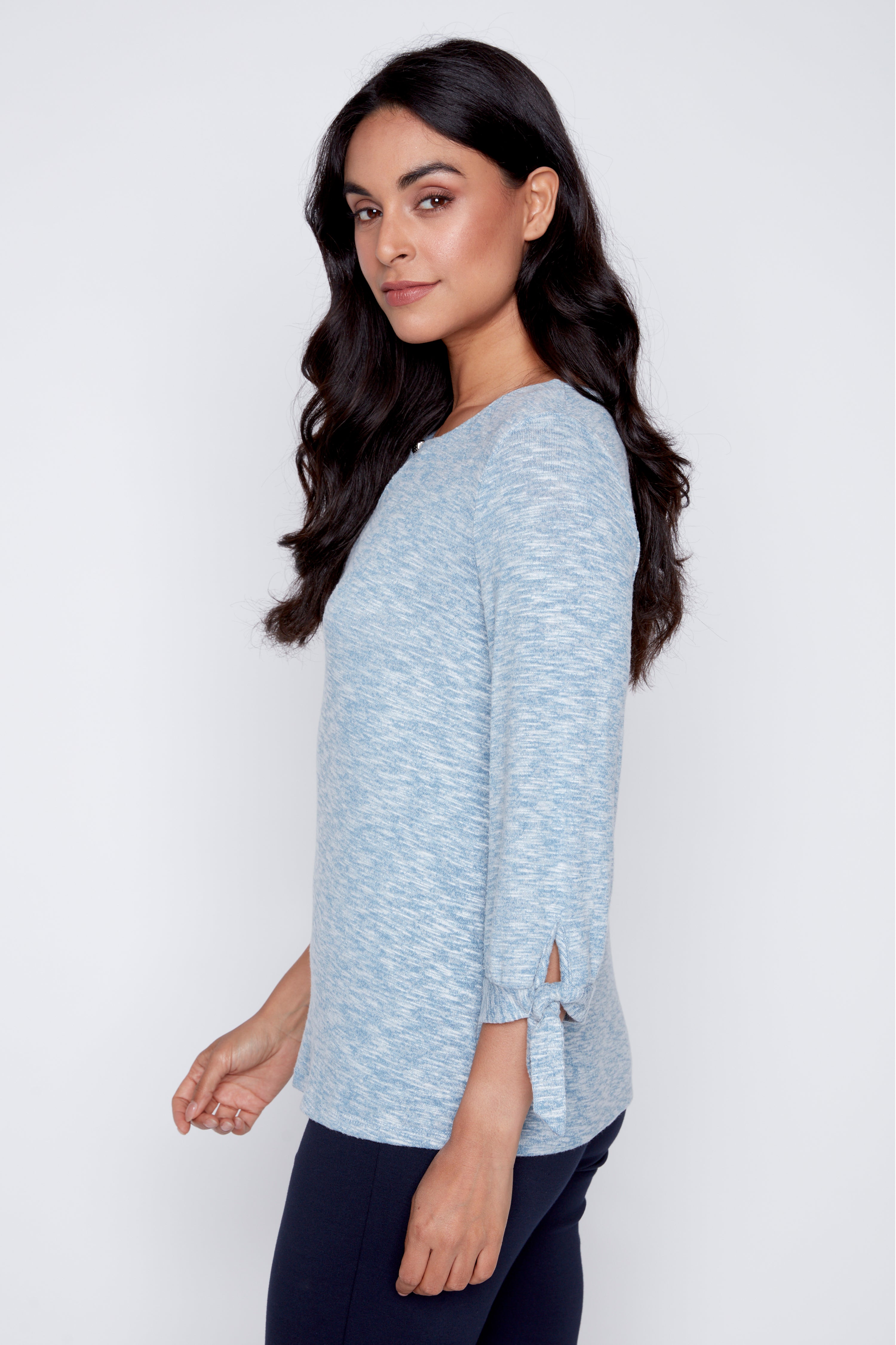 Le haut à motif mini pois