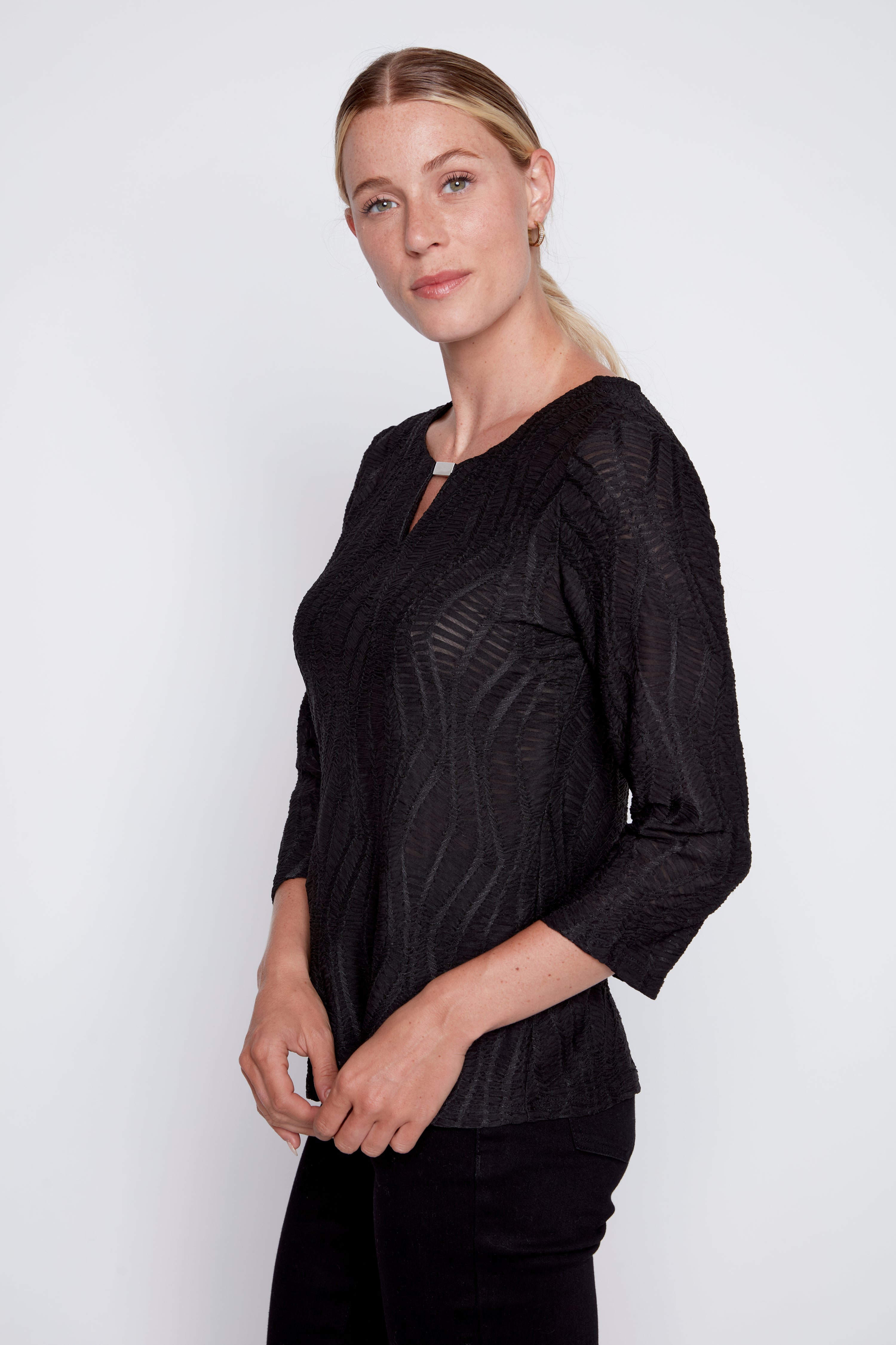 Spiral wave jacquard top