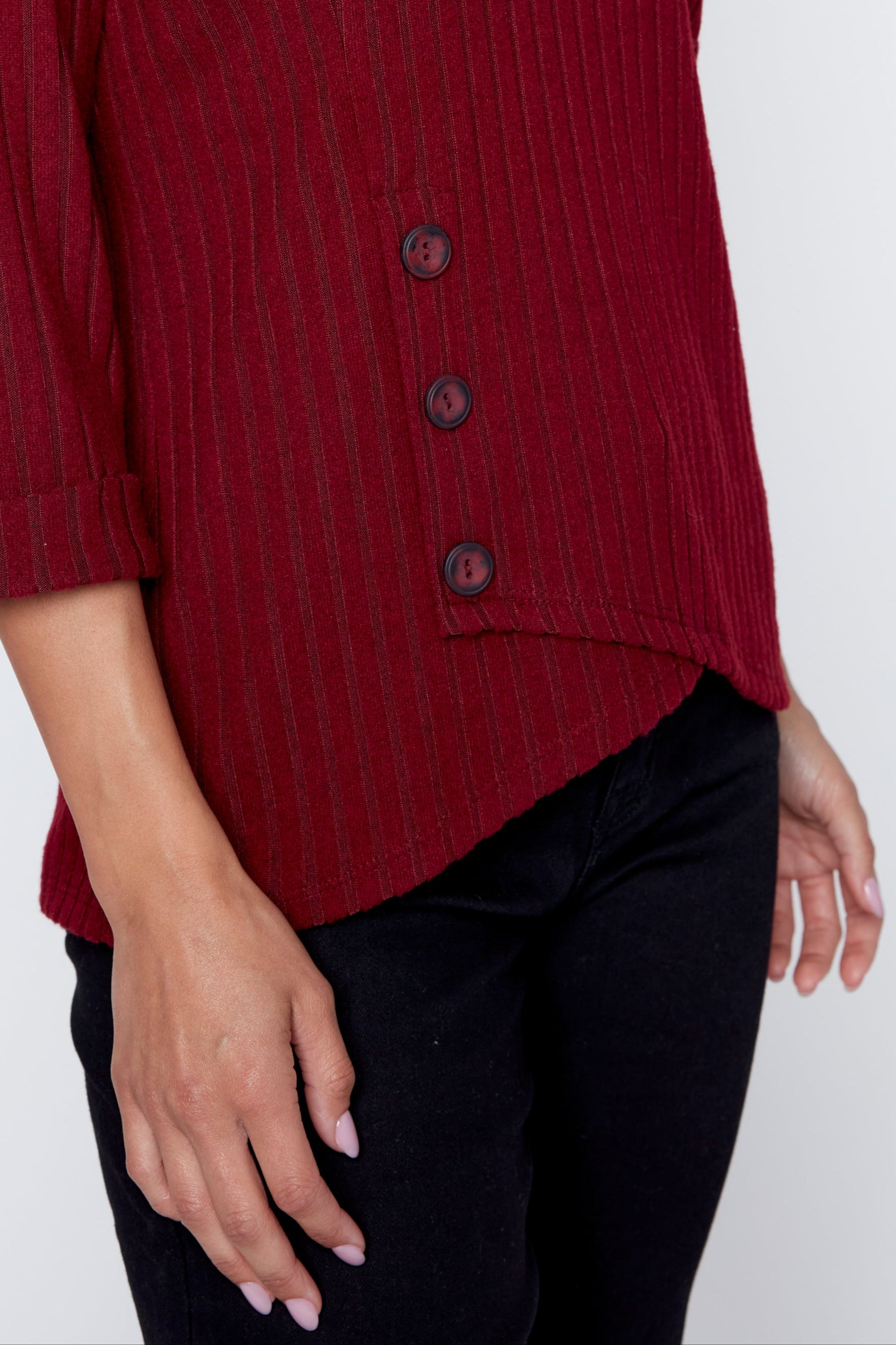 Asymmetric front button detail top