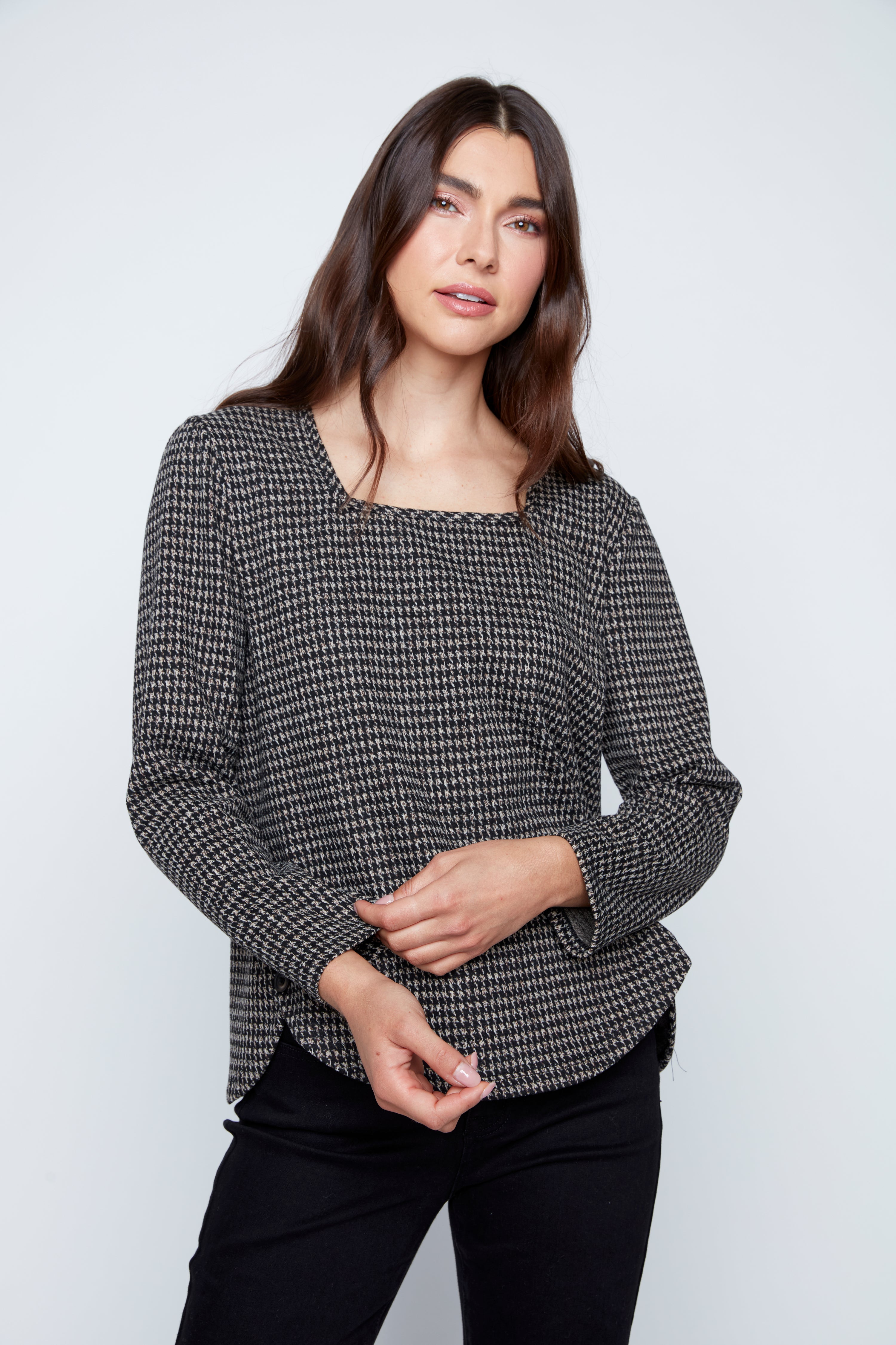 Houndstooth print top with button detail