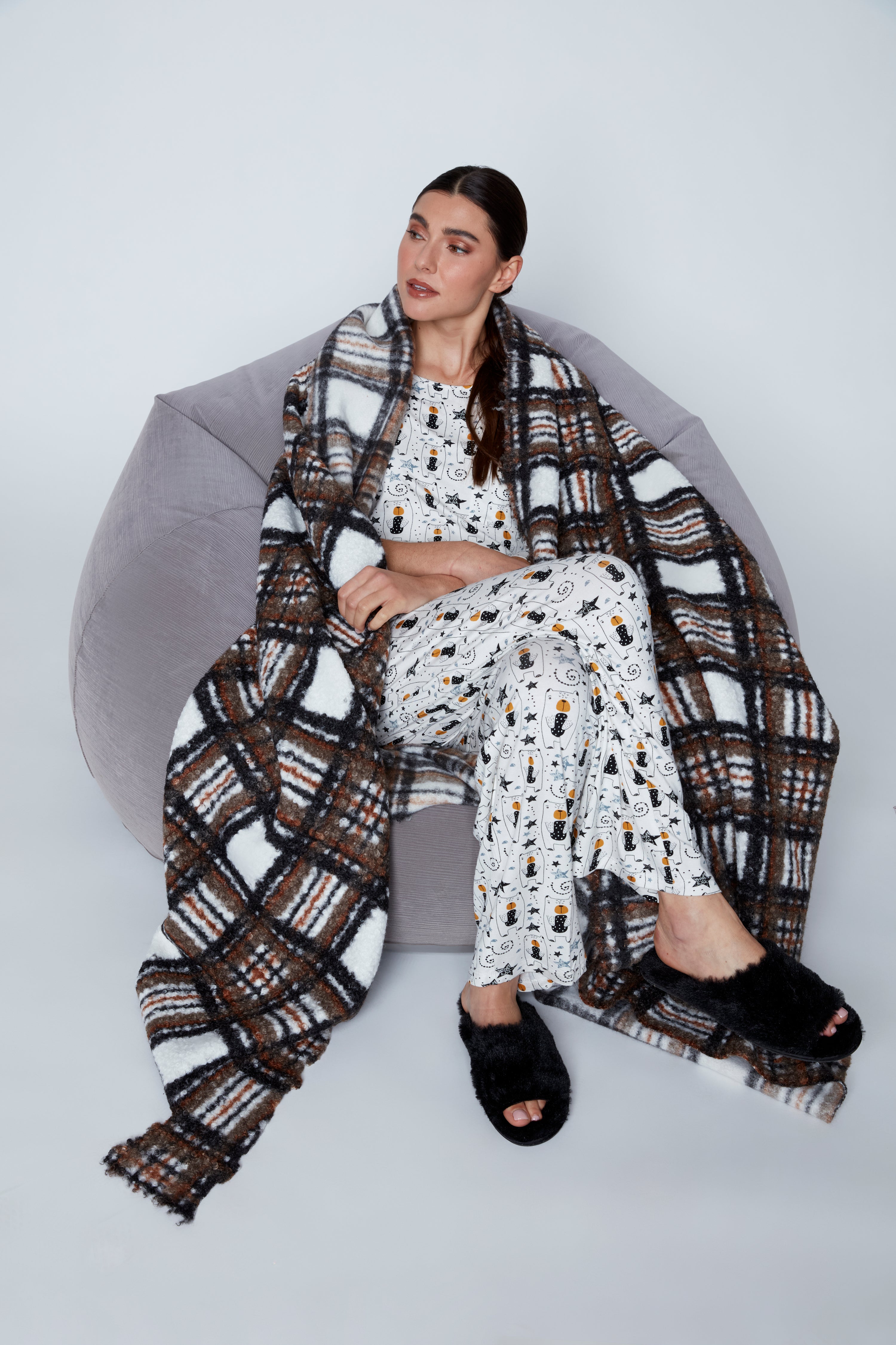 Doggie design knit pyjama set