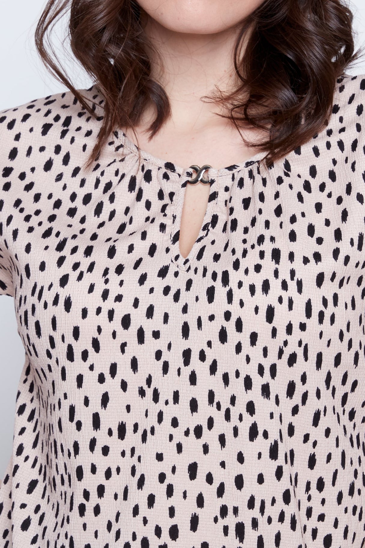 Abstract crinkle dot top