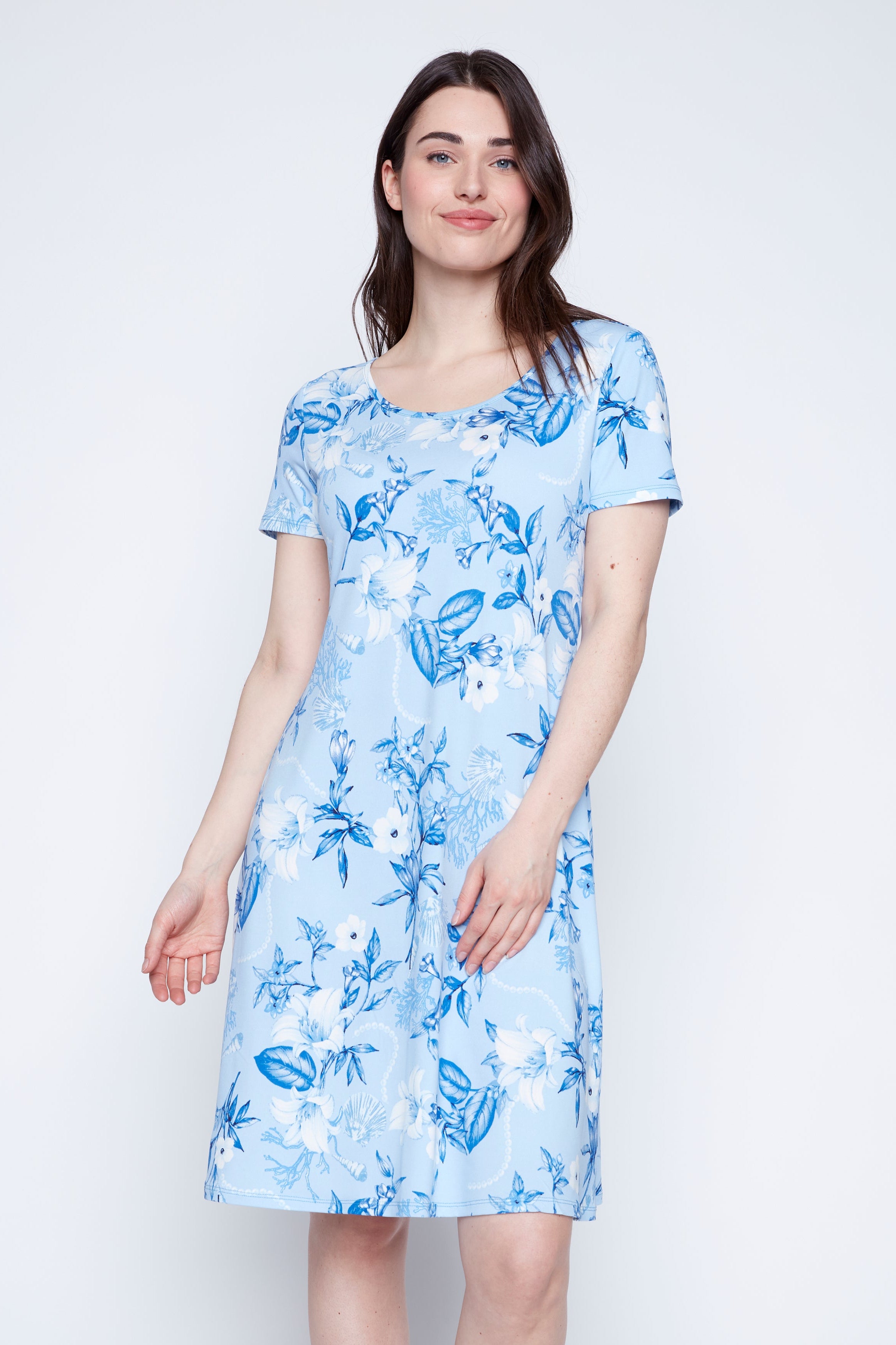 La robe de soleil à imprimé floral et perles
