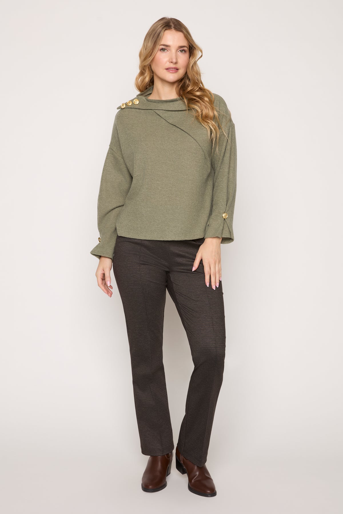 #Color_KHAKI