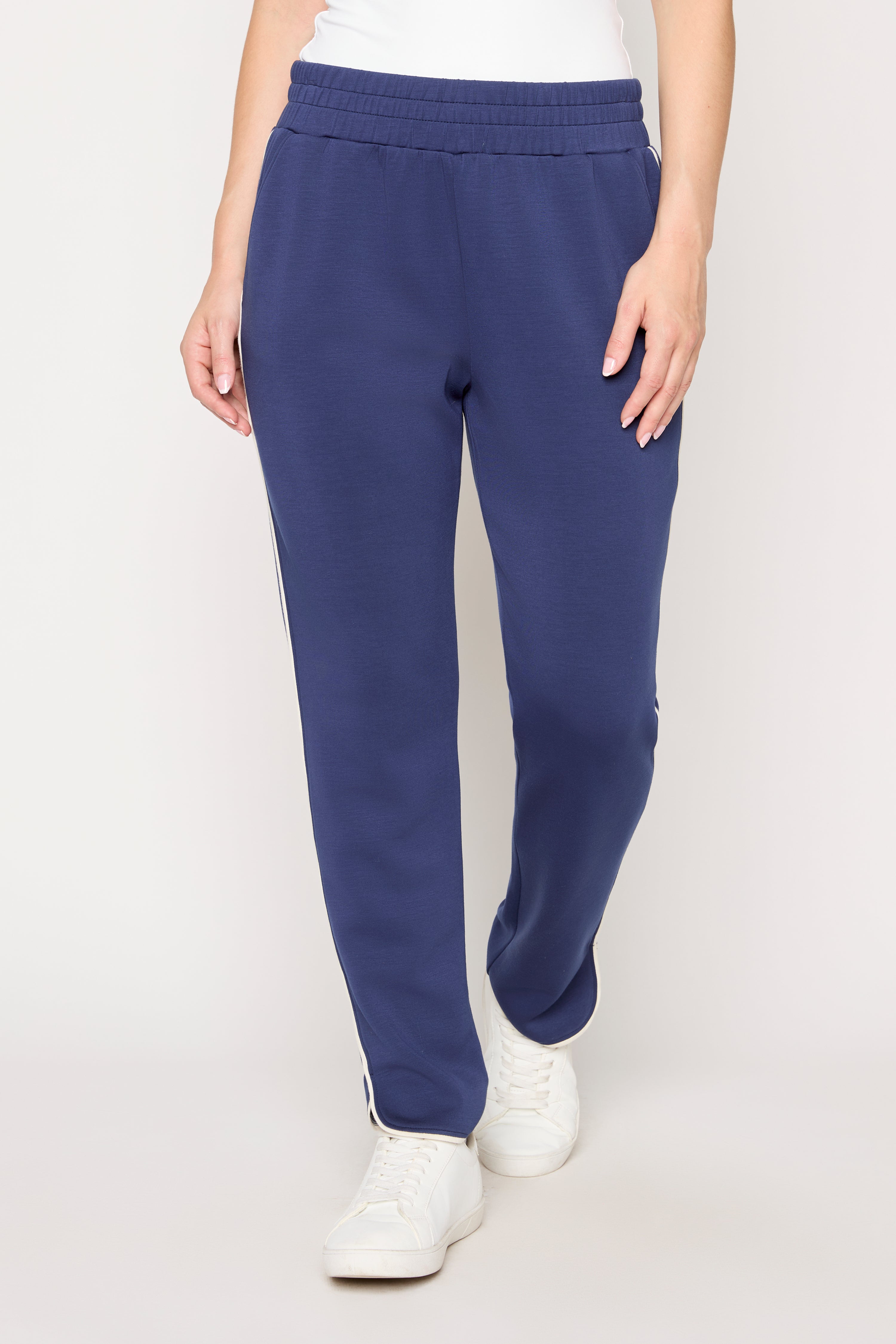 Le pantalon Scuba à jambe étroite
