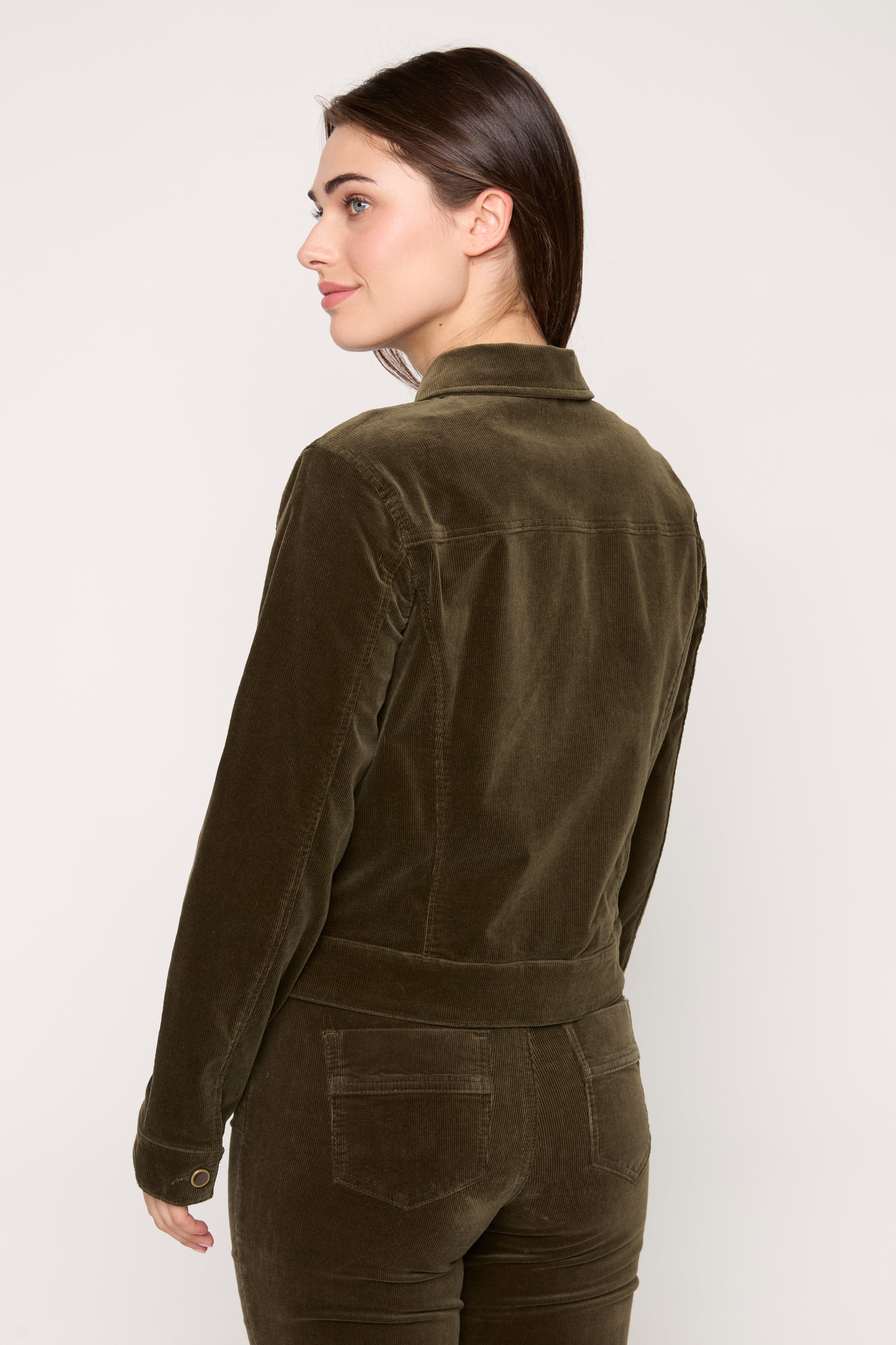 #Color_KHAKI
