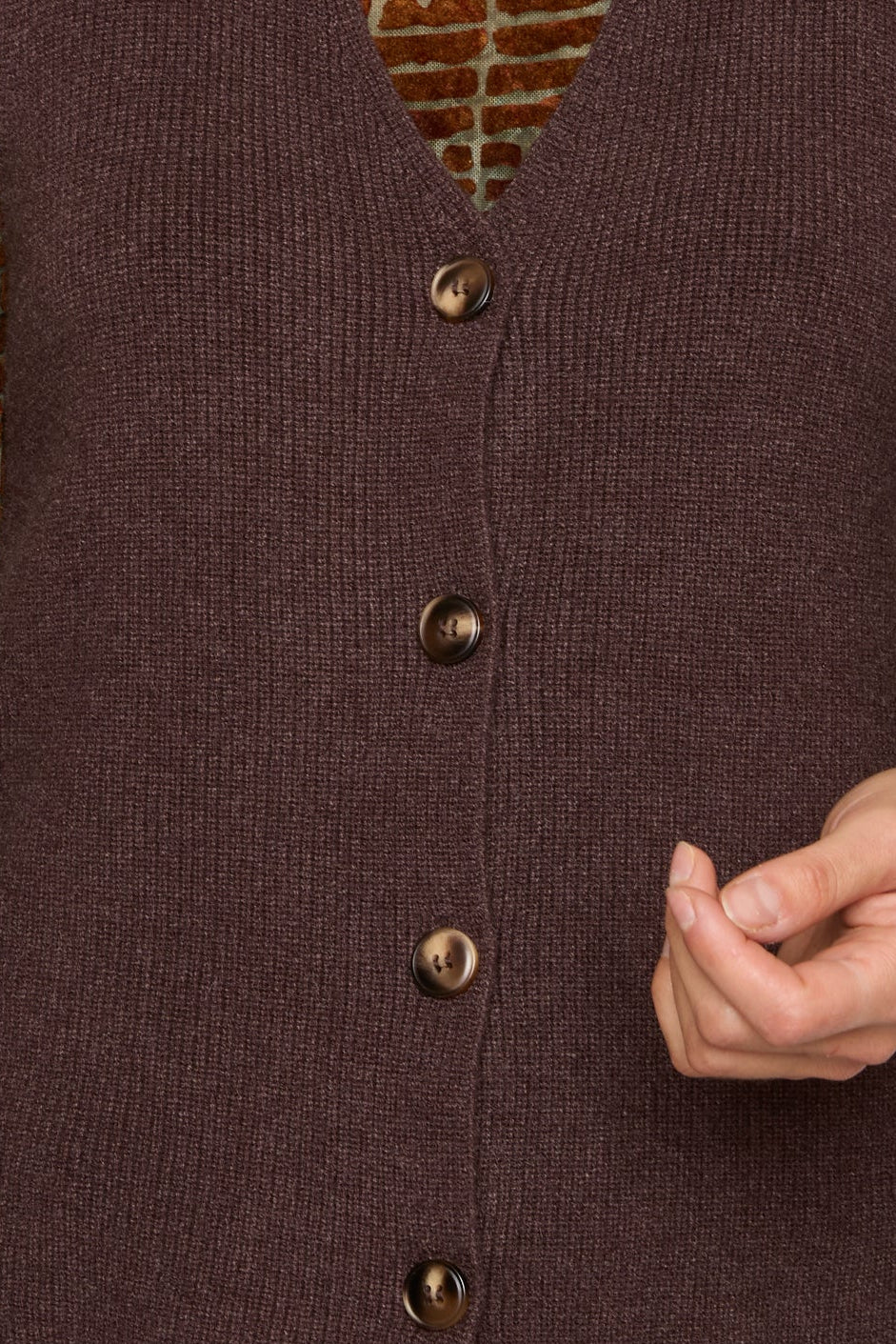 #Color_BROWN