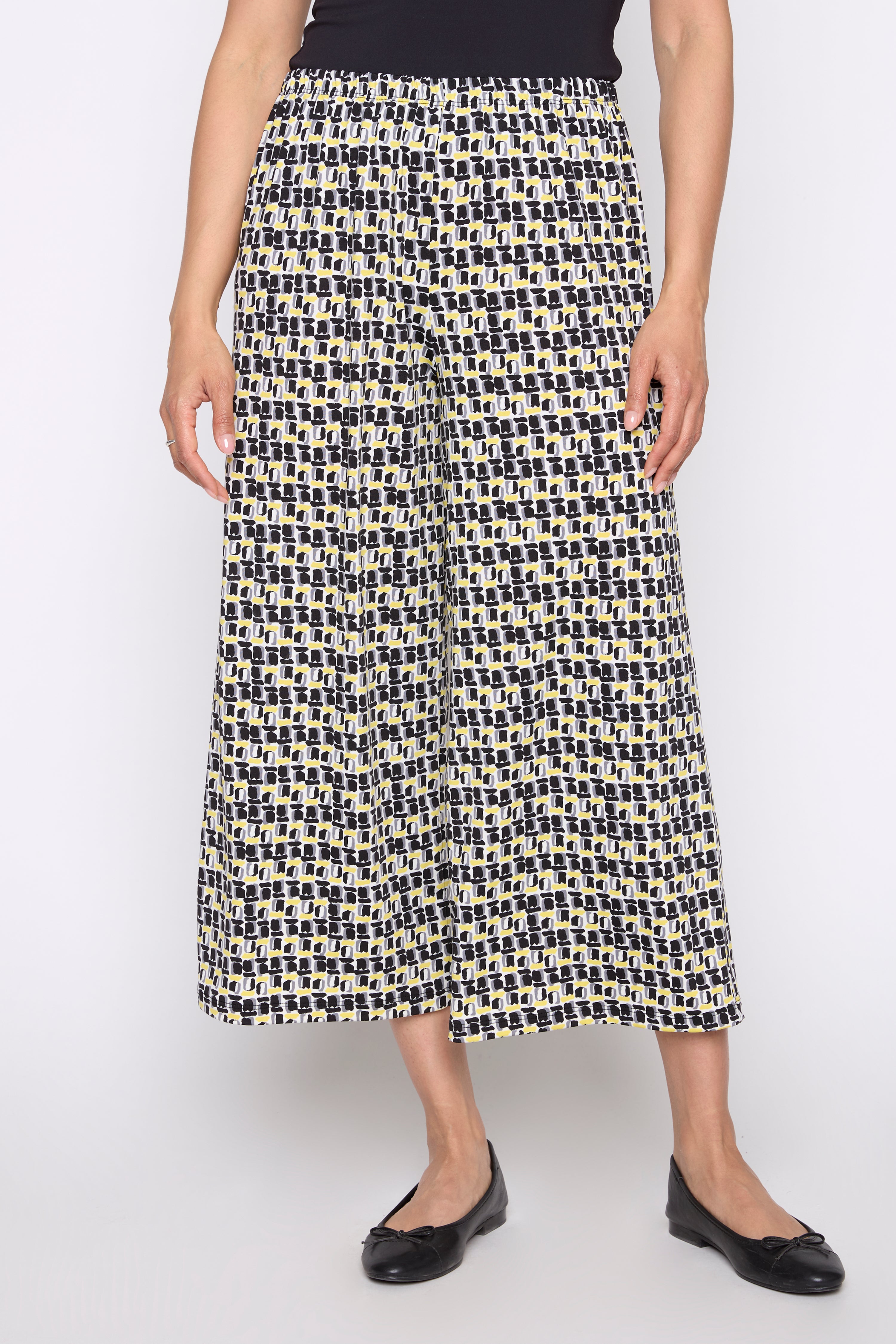Abstract print gaucho pant