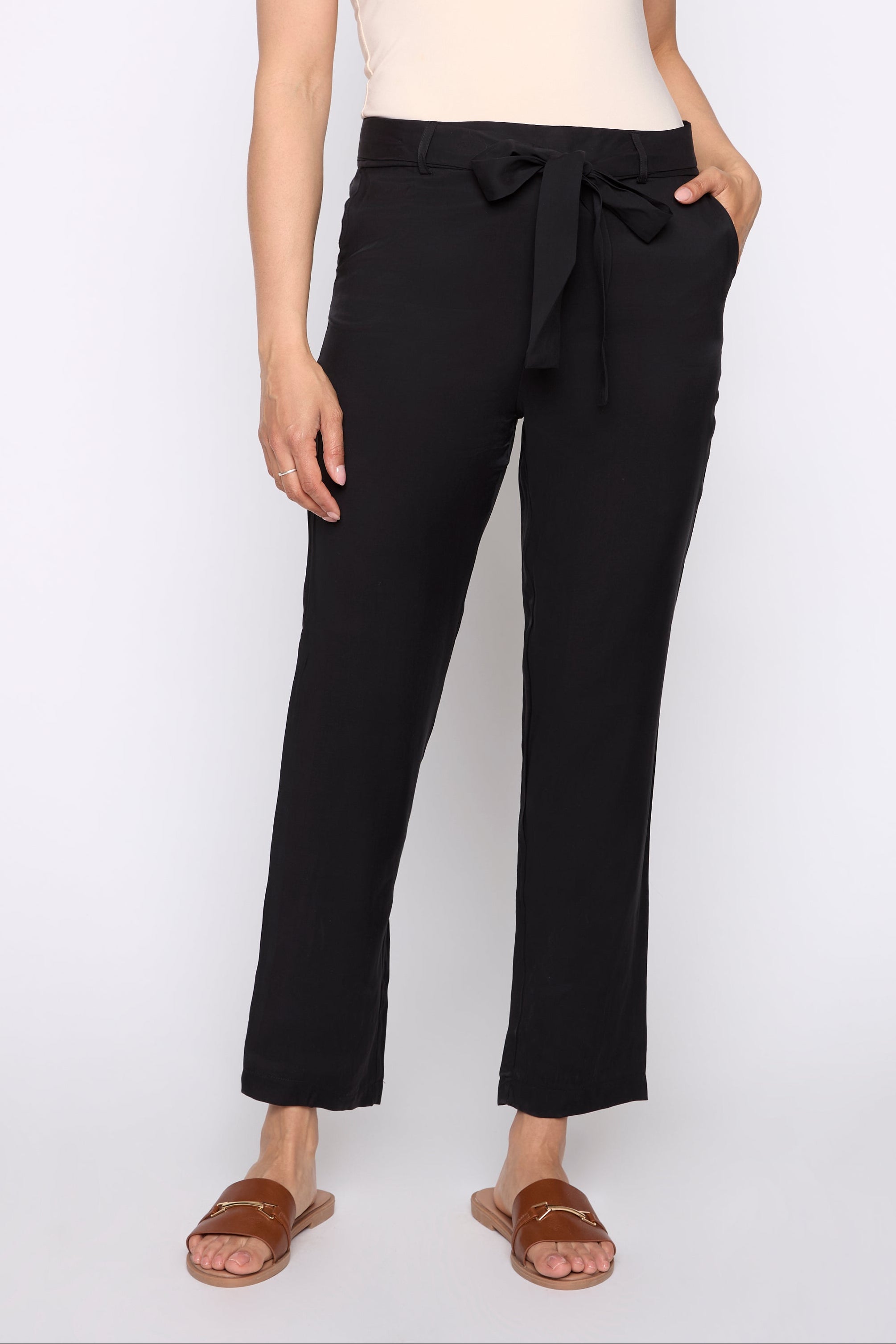 Slim leg sash detail pant