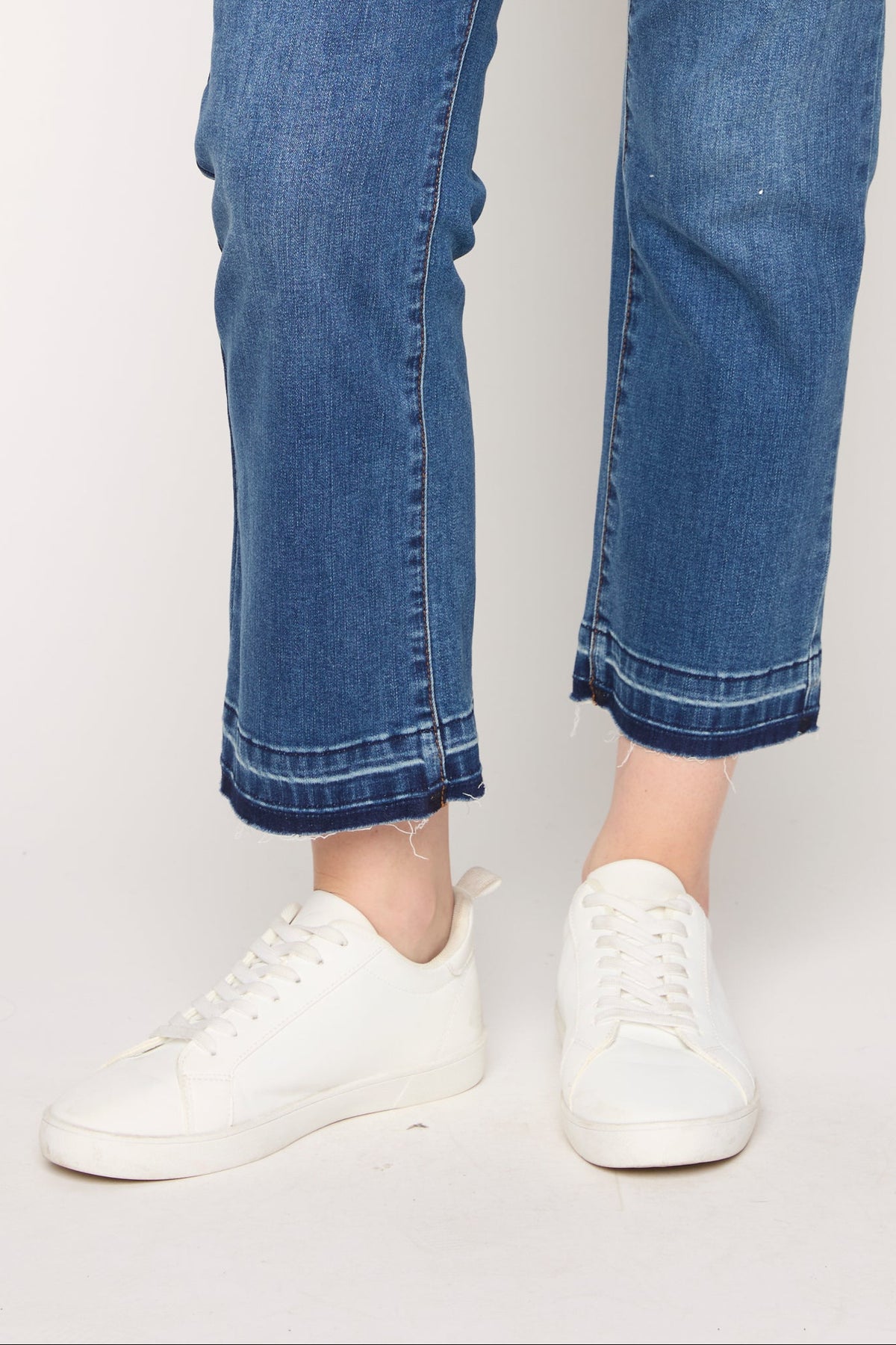 #Color_DENIM