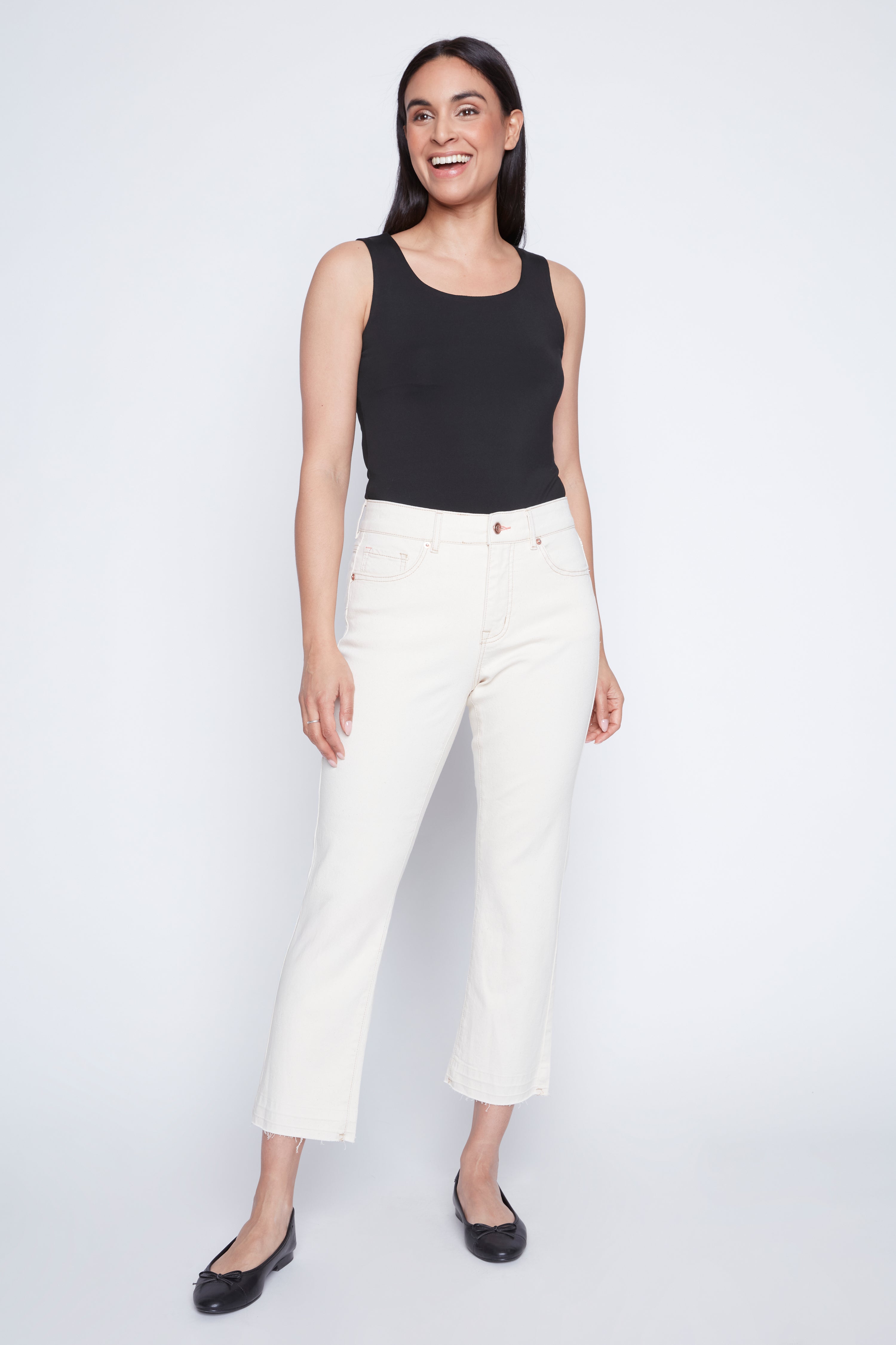 Le jean coloré Sophia à coupe légèrement évasée