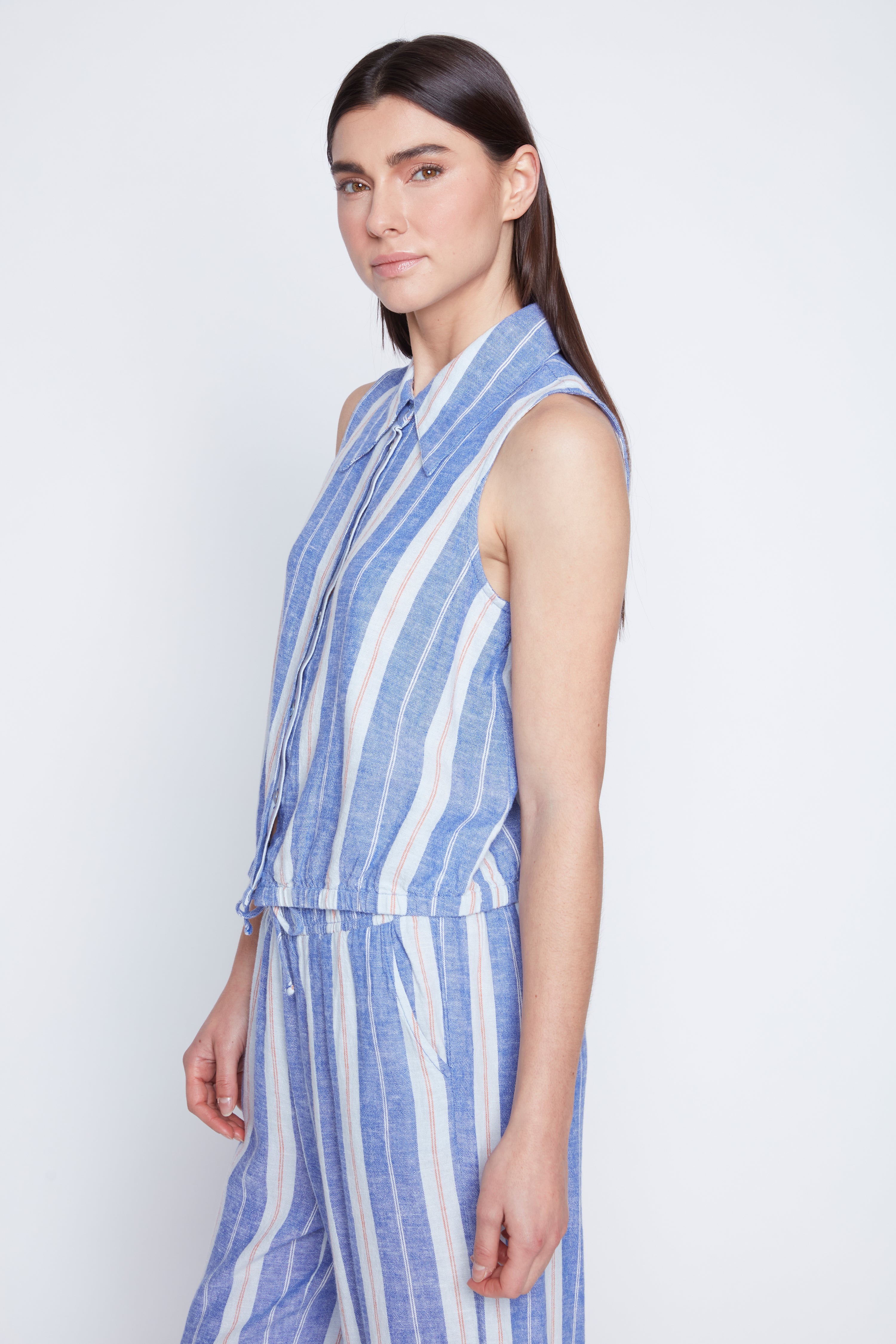 La blouse en mélange de lin à rayures