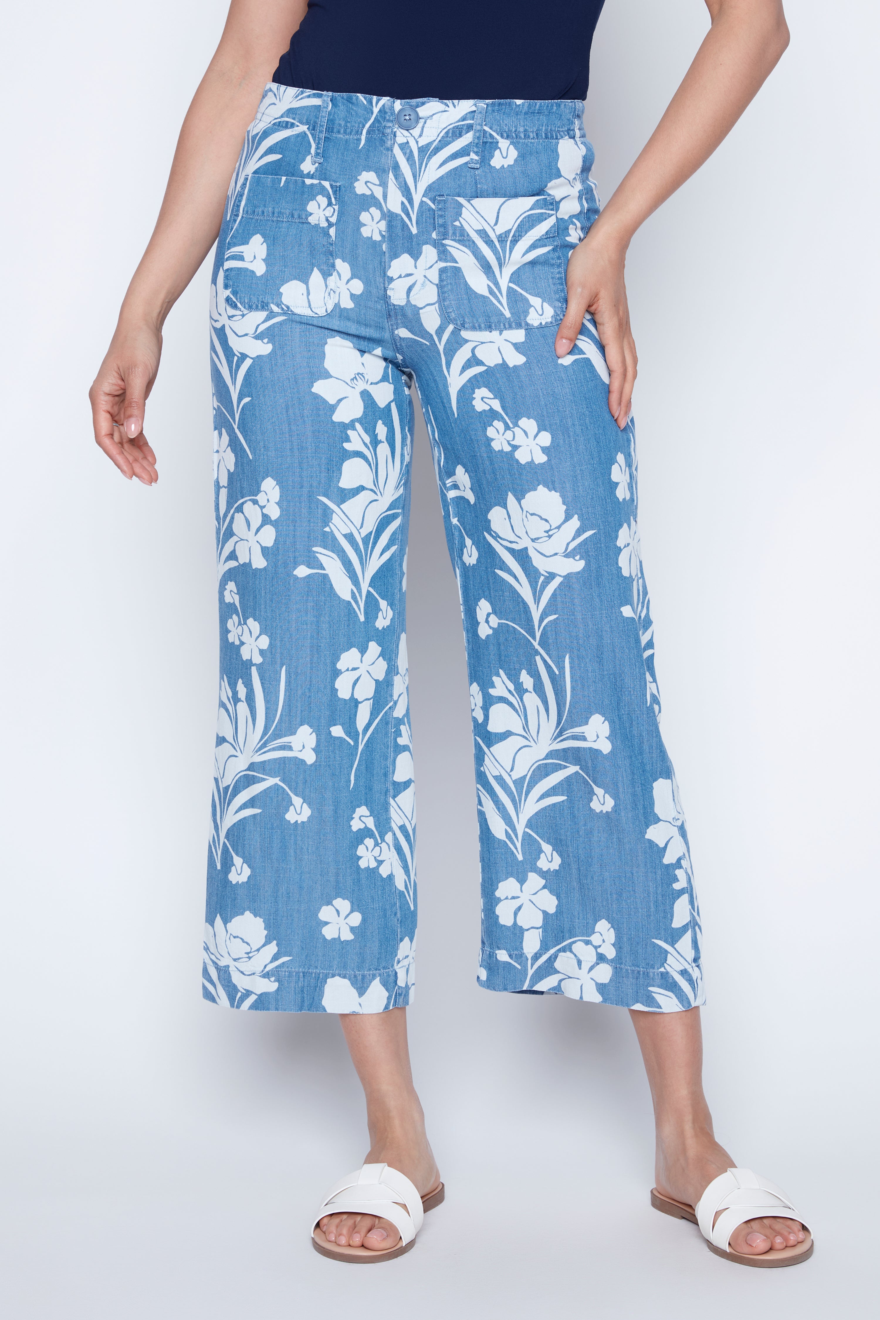 Wide leg floral capri