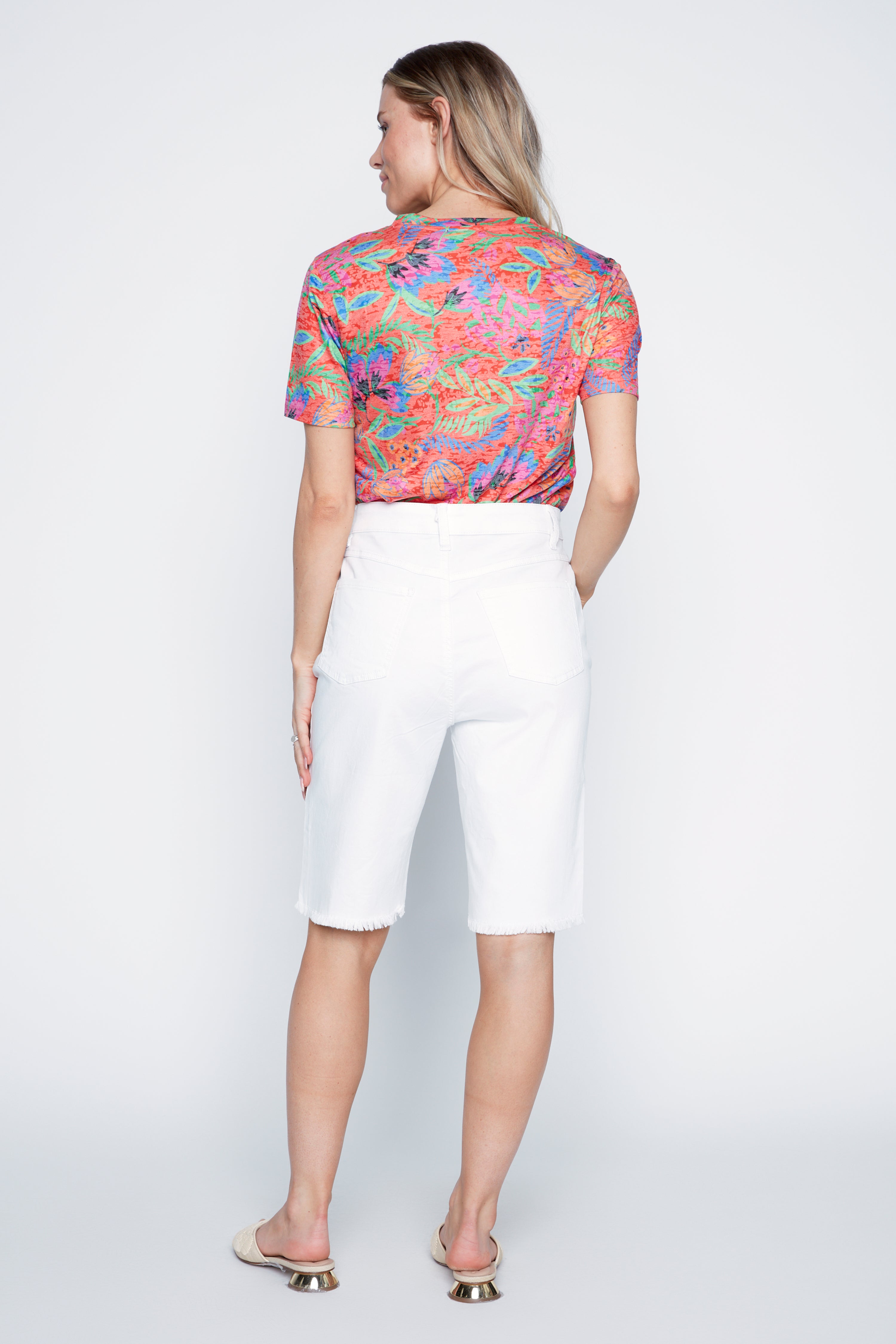 Colored denim bermuda