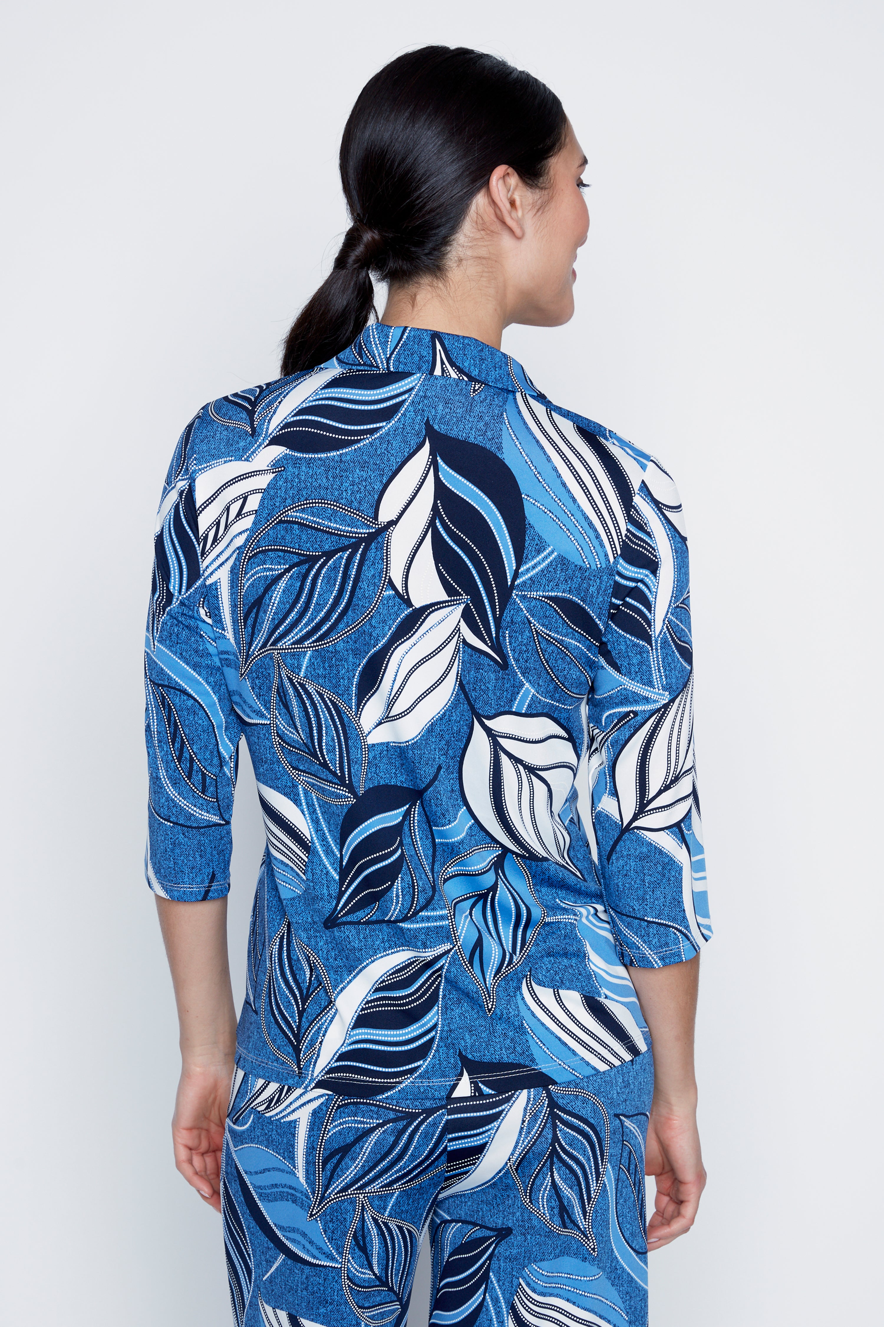 Leaf print knit blouse