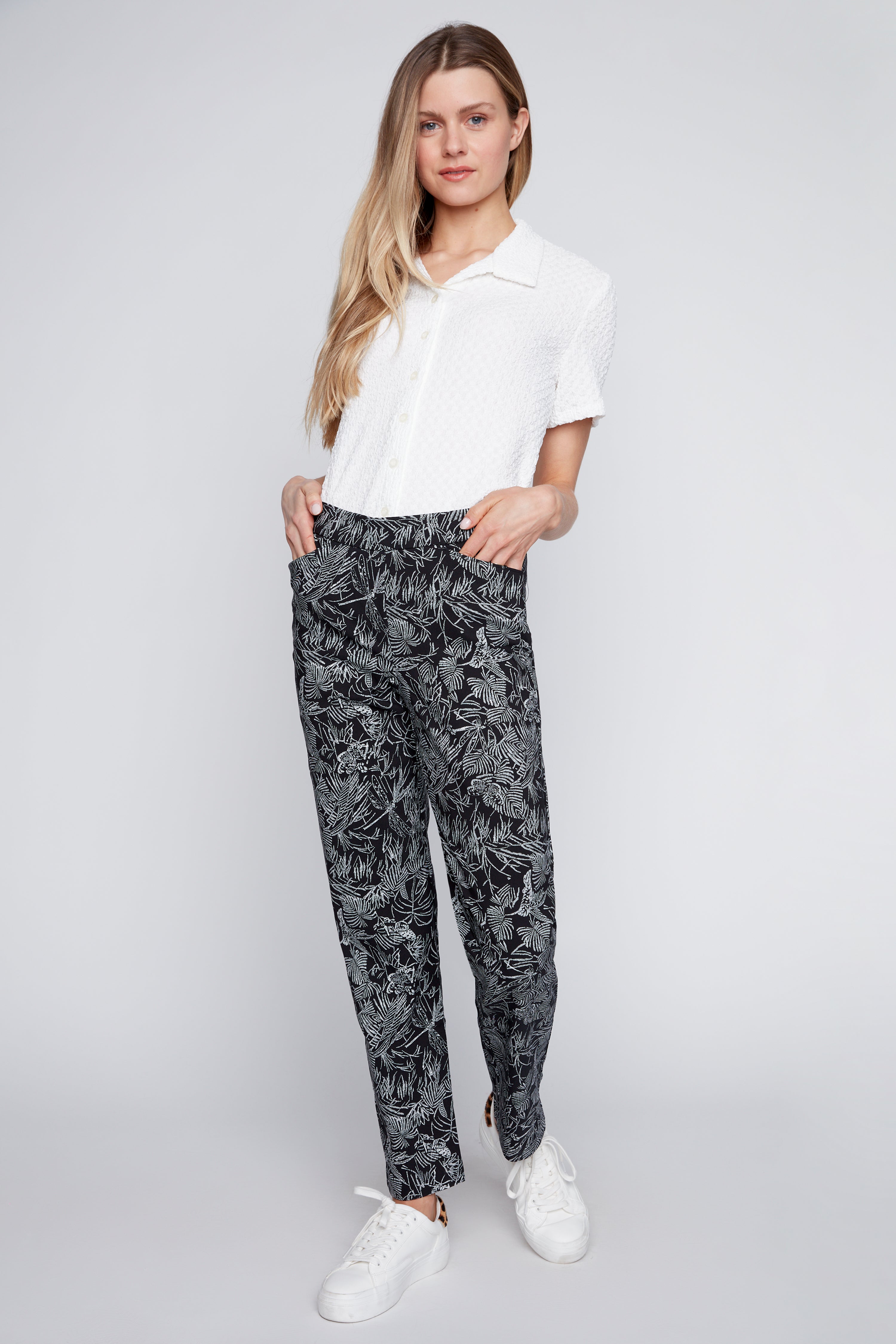 Straight leg tropical print pant
