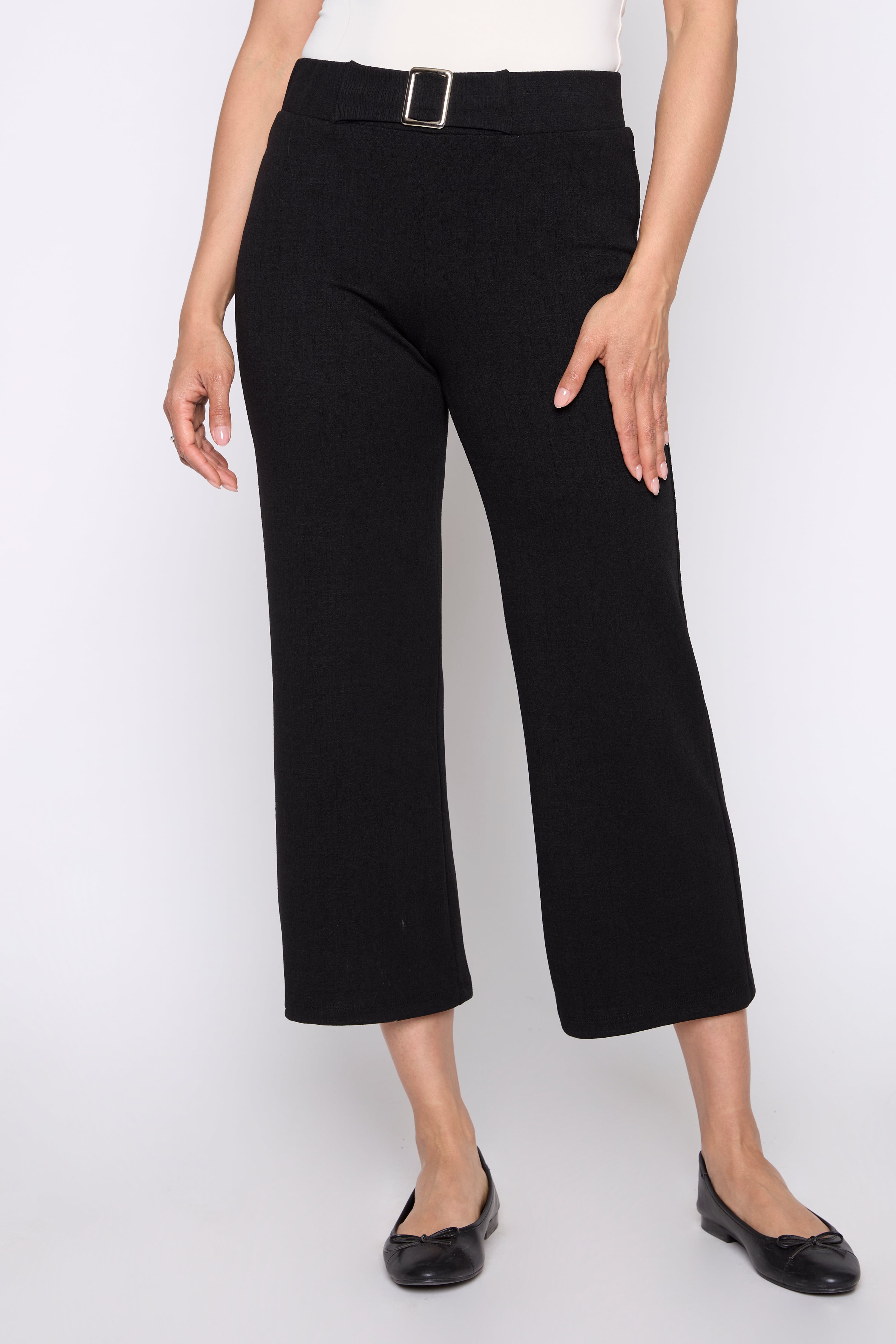 Crinkle pant with buckle