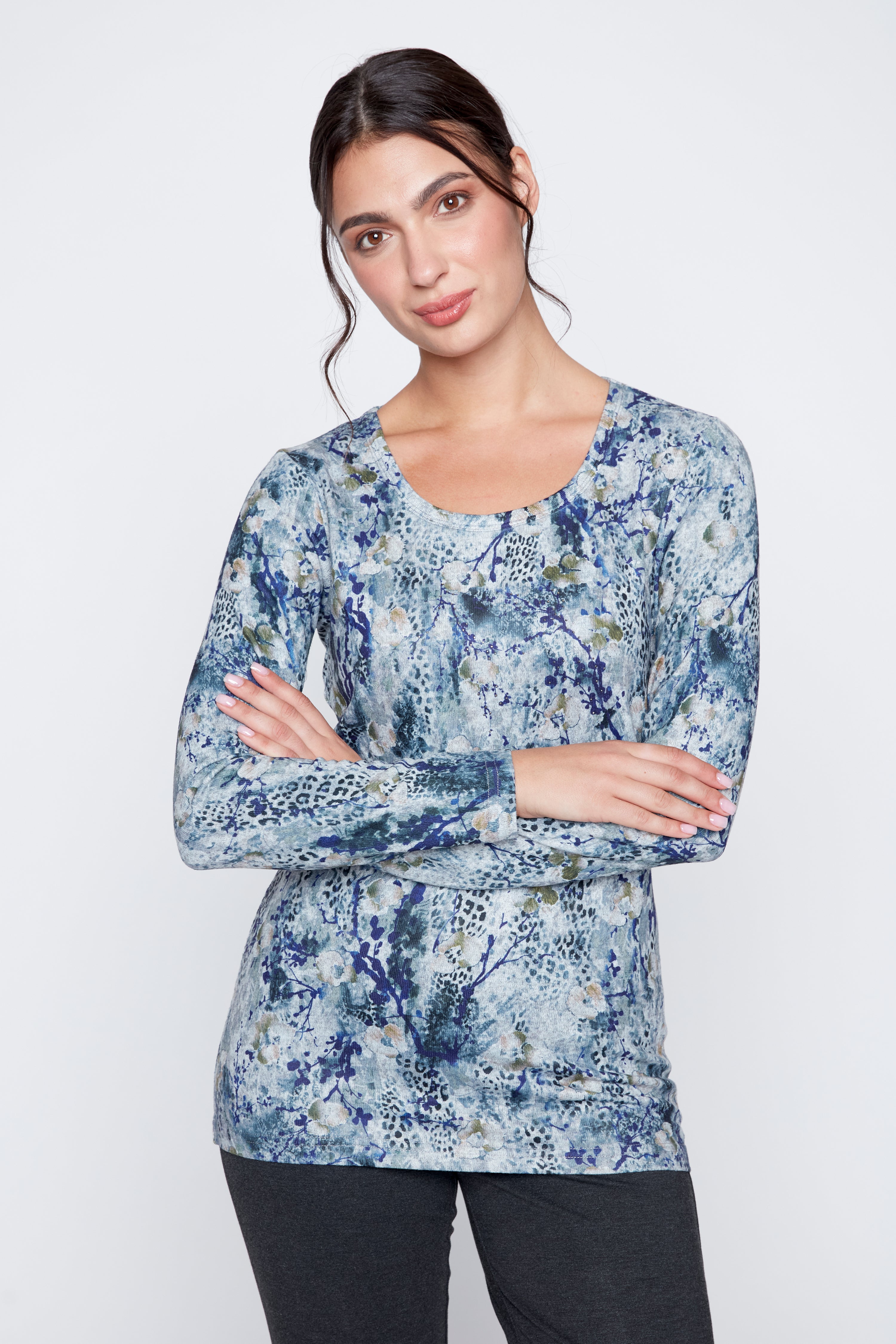 Le haut à imprimé animal et floral