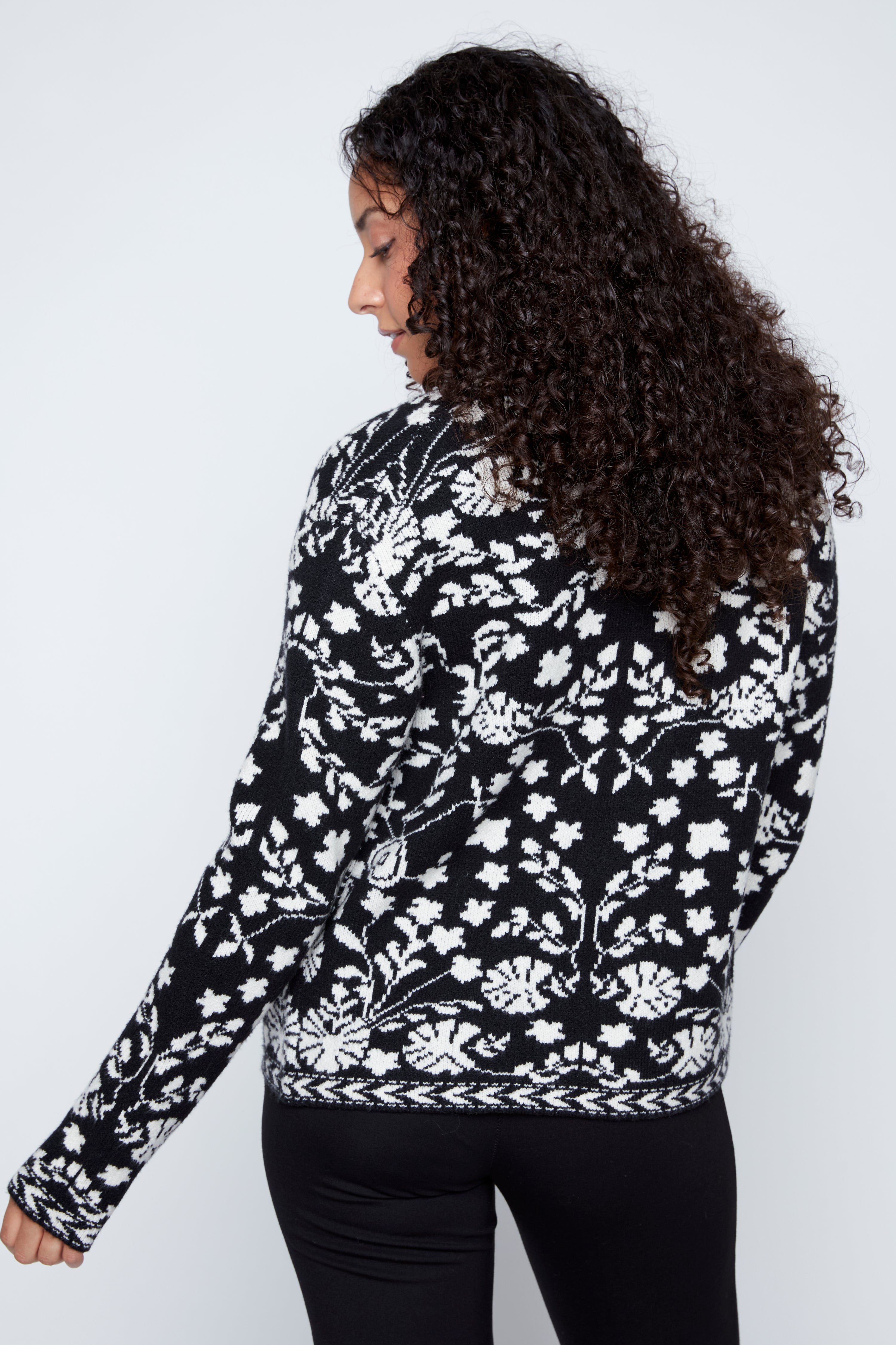 Le cardigan en jacquard fleuri
