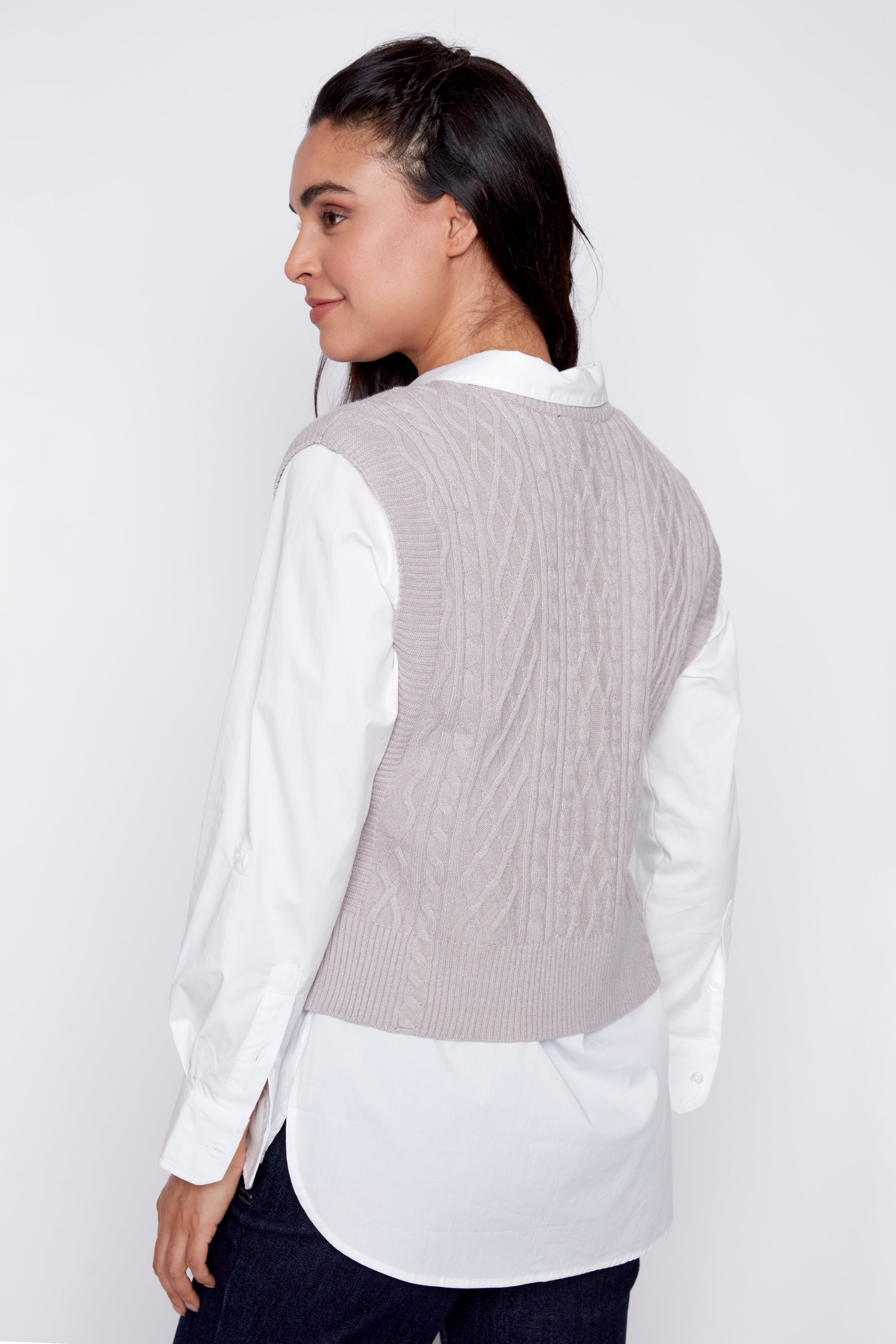 Le gilet pull-over torsadé