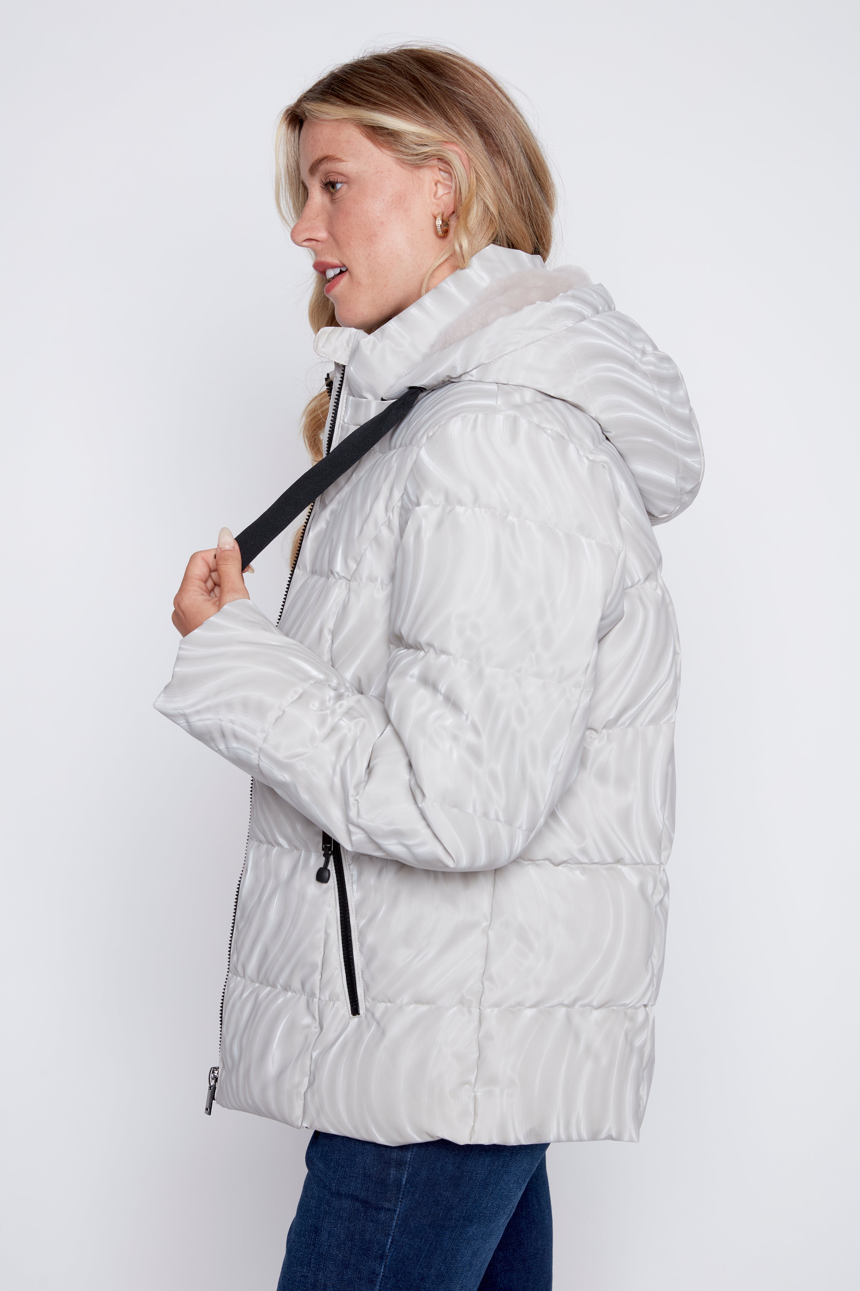 Abstract print polyfill jacket