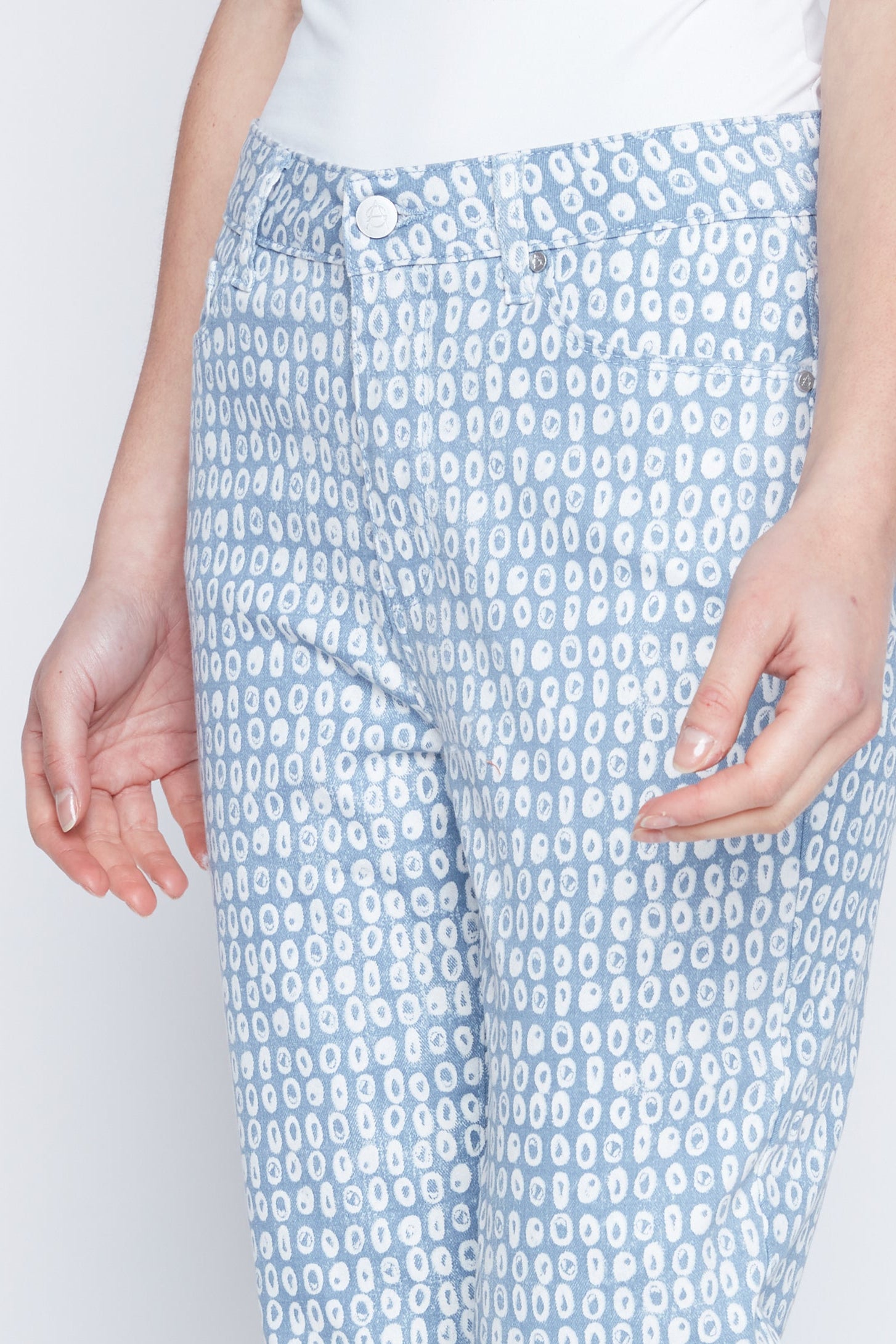 Slim leg floral jean