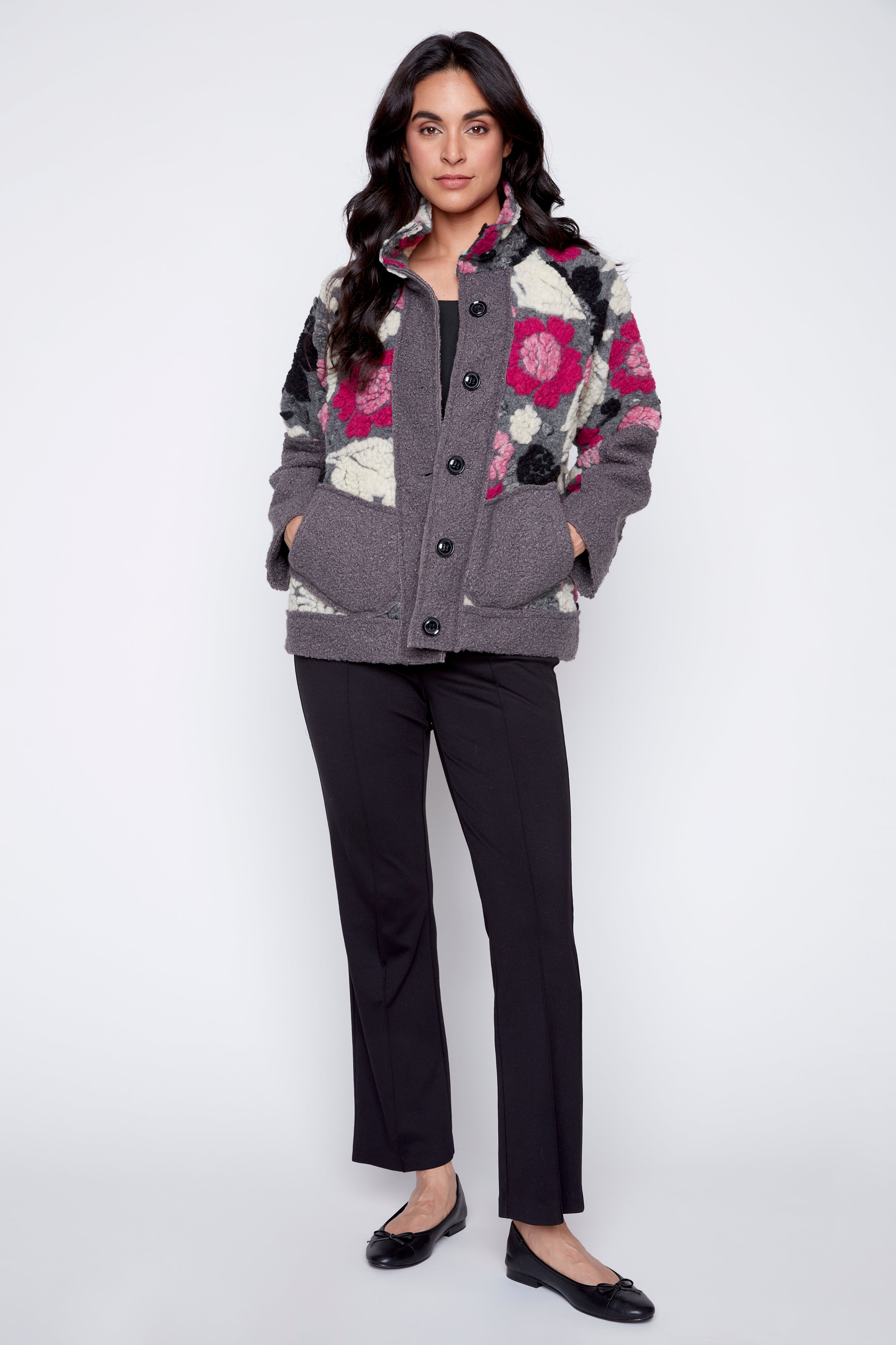 La veste en laine bouillie à broderie florale