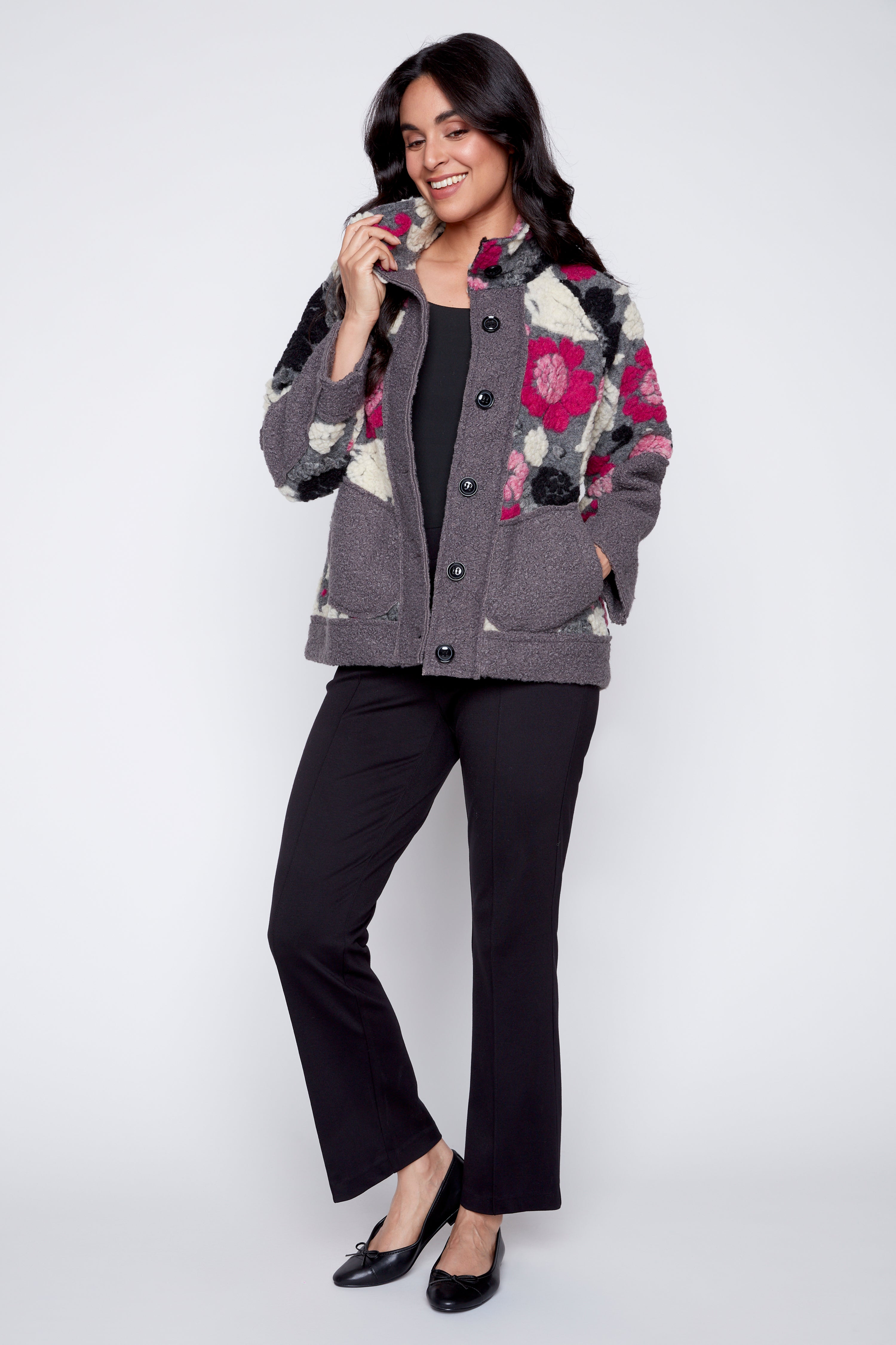 La veste en laine bouillie à broderie florale