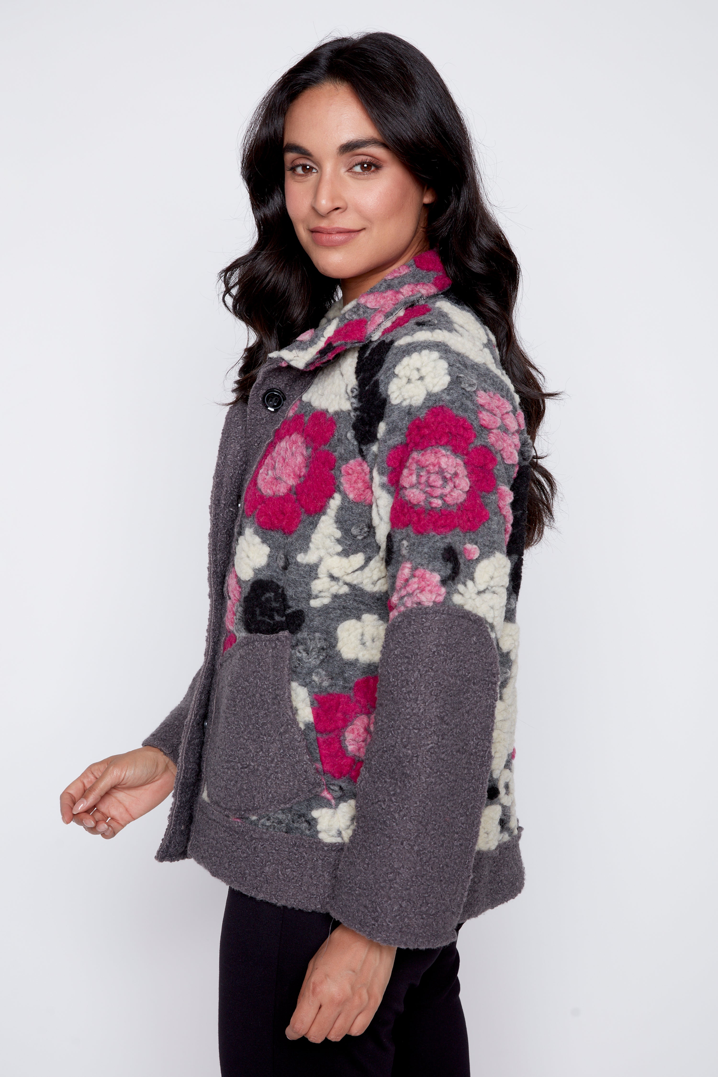 La veste en laine bouillie à broderie florale