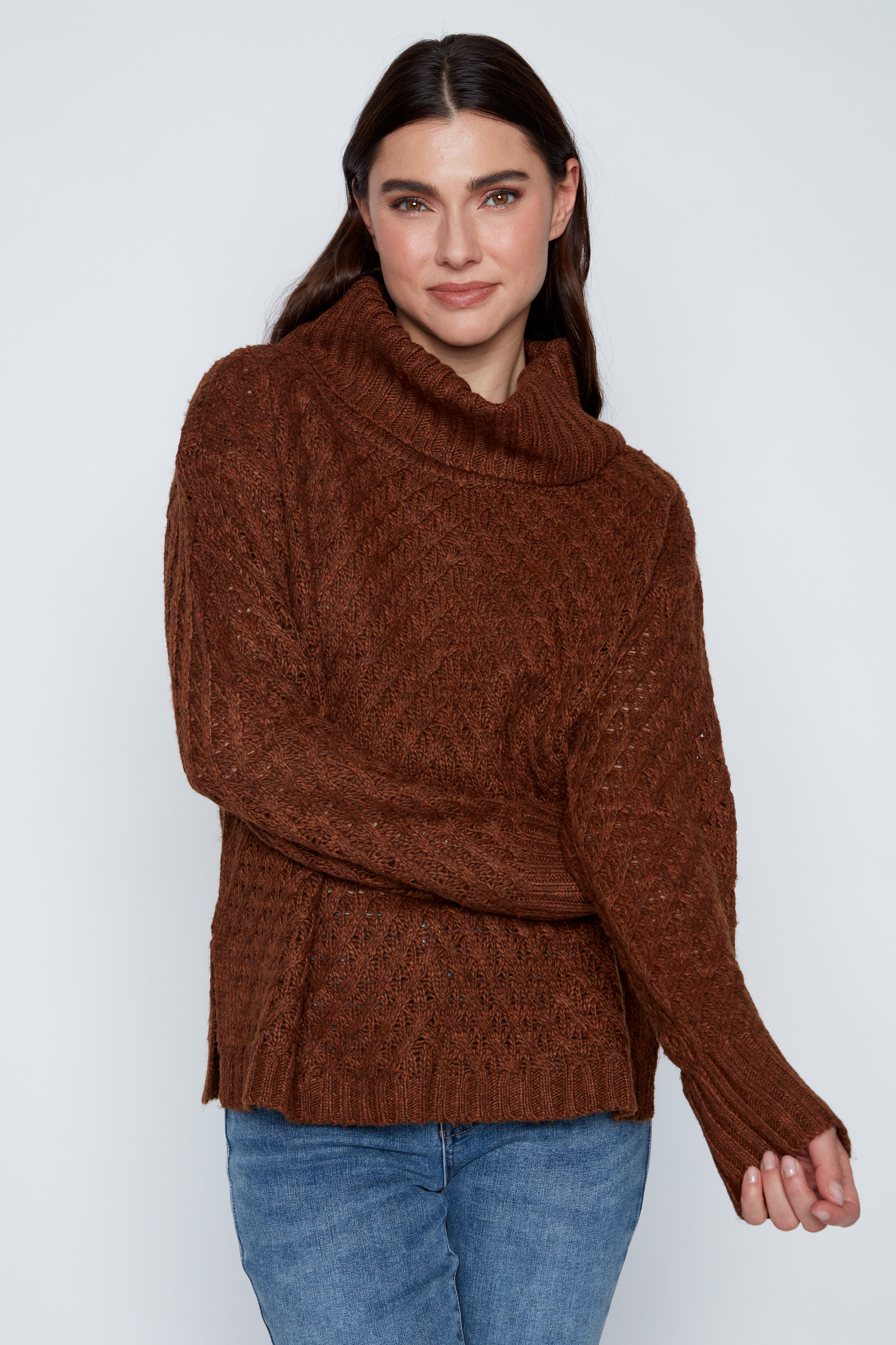 Le pull côtelé à torsades diagonales