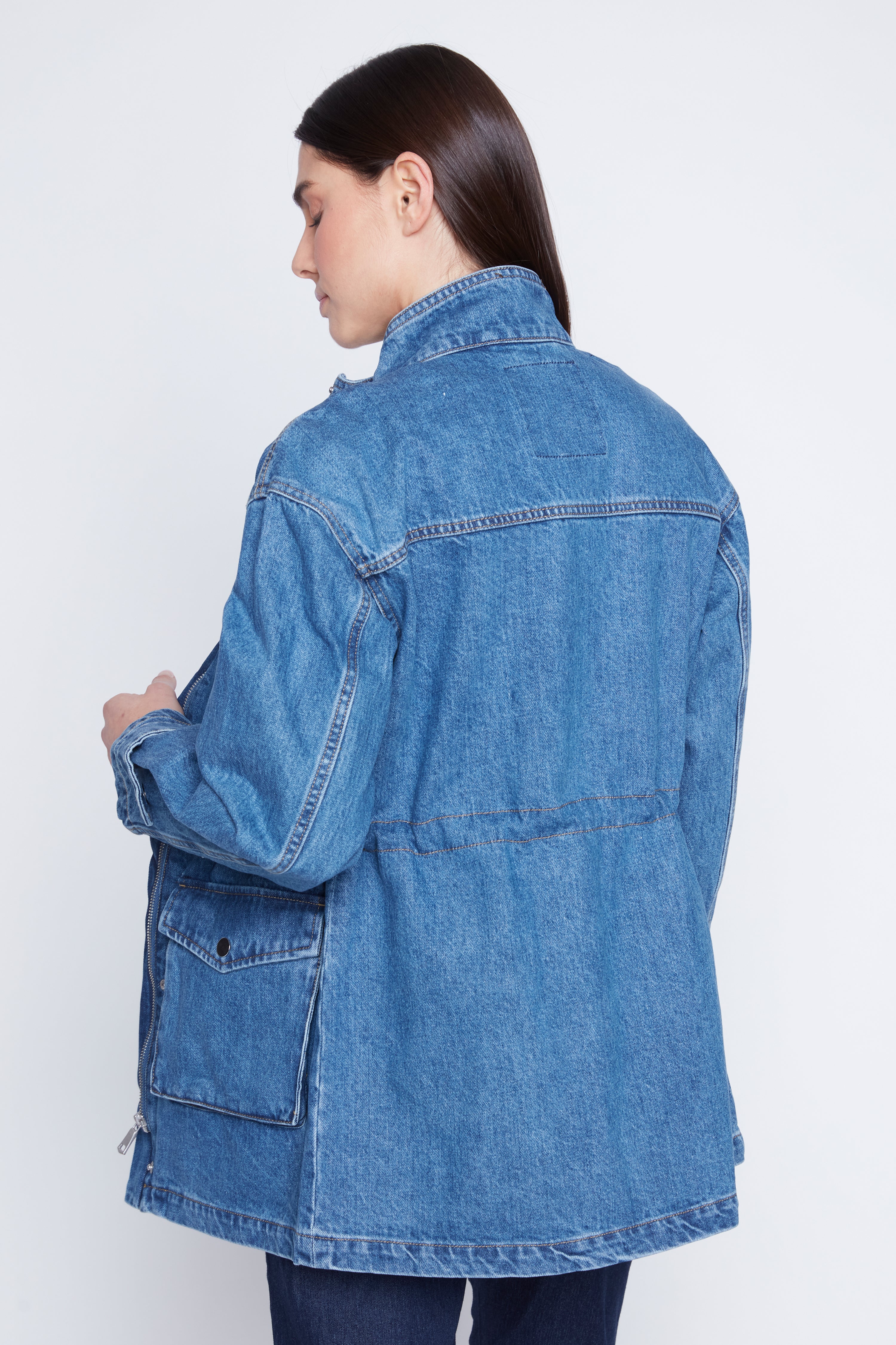 La veste utilitaire en denim