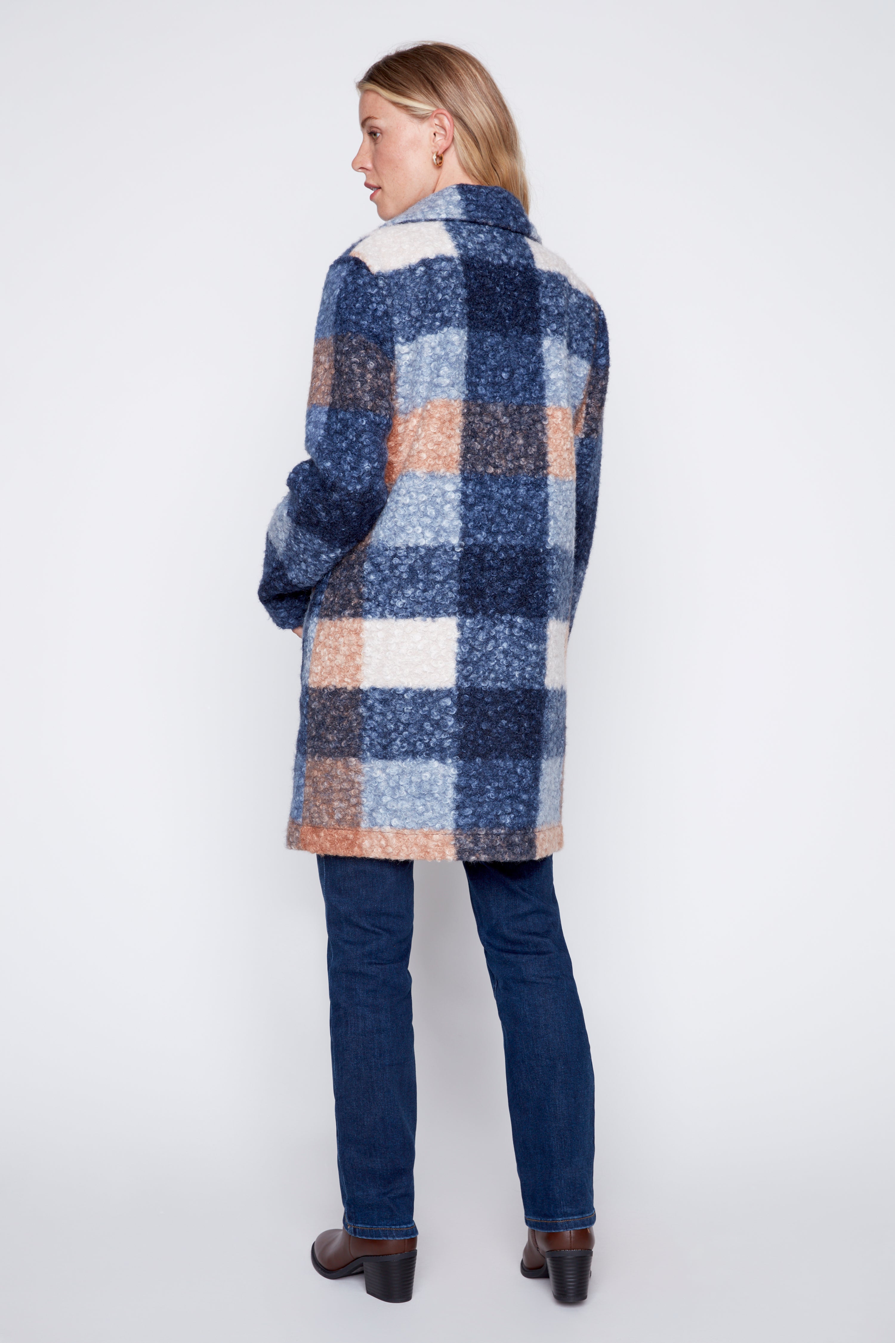 La veste à carreaux