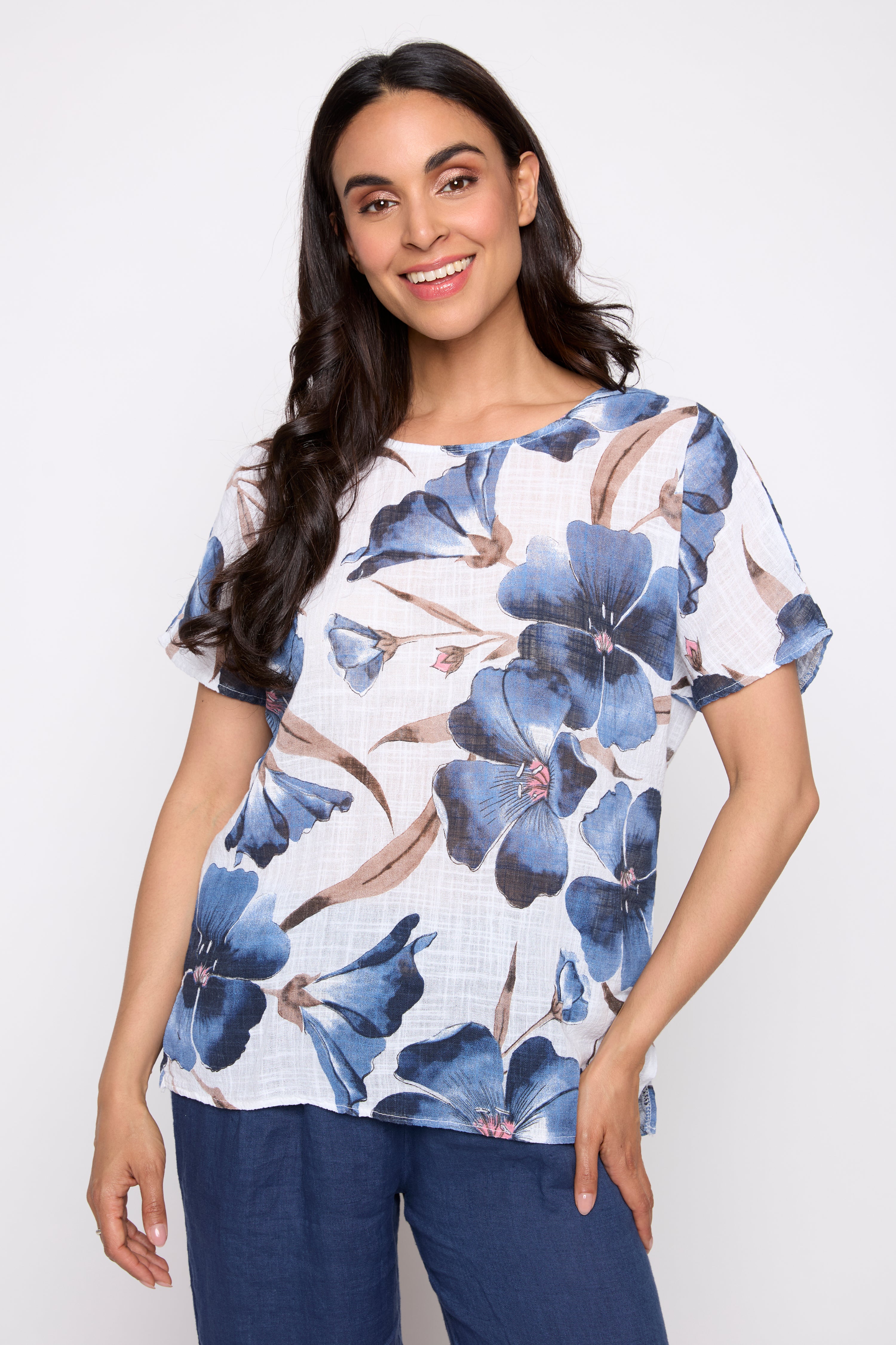 Le haut en gaze de coton imprimé floral moka